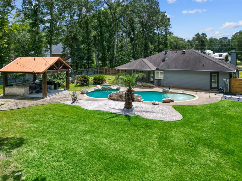 Photo 4 of 23963 Majestic Forest, New Caney, TX