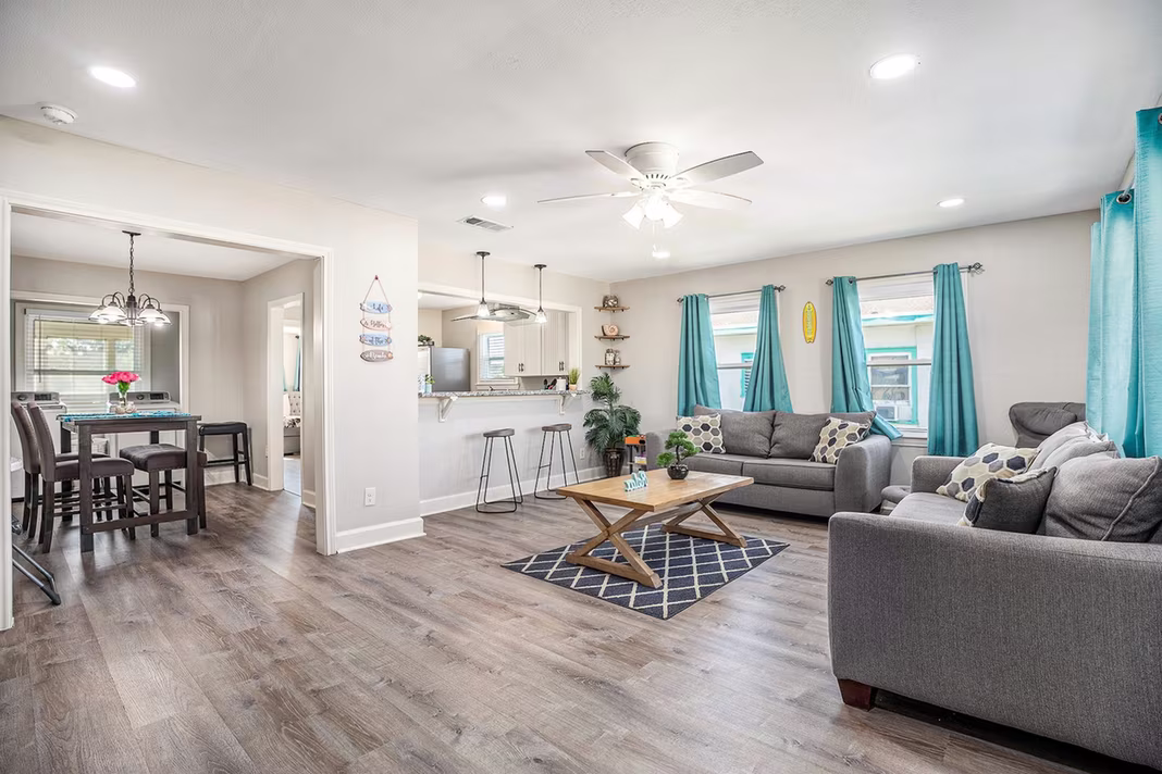 Photo 4 of 2315 67th Street, Galveston, TX
