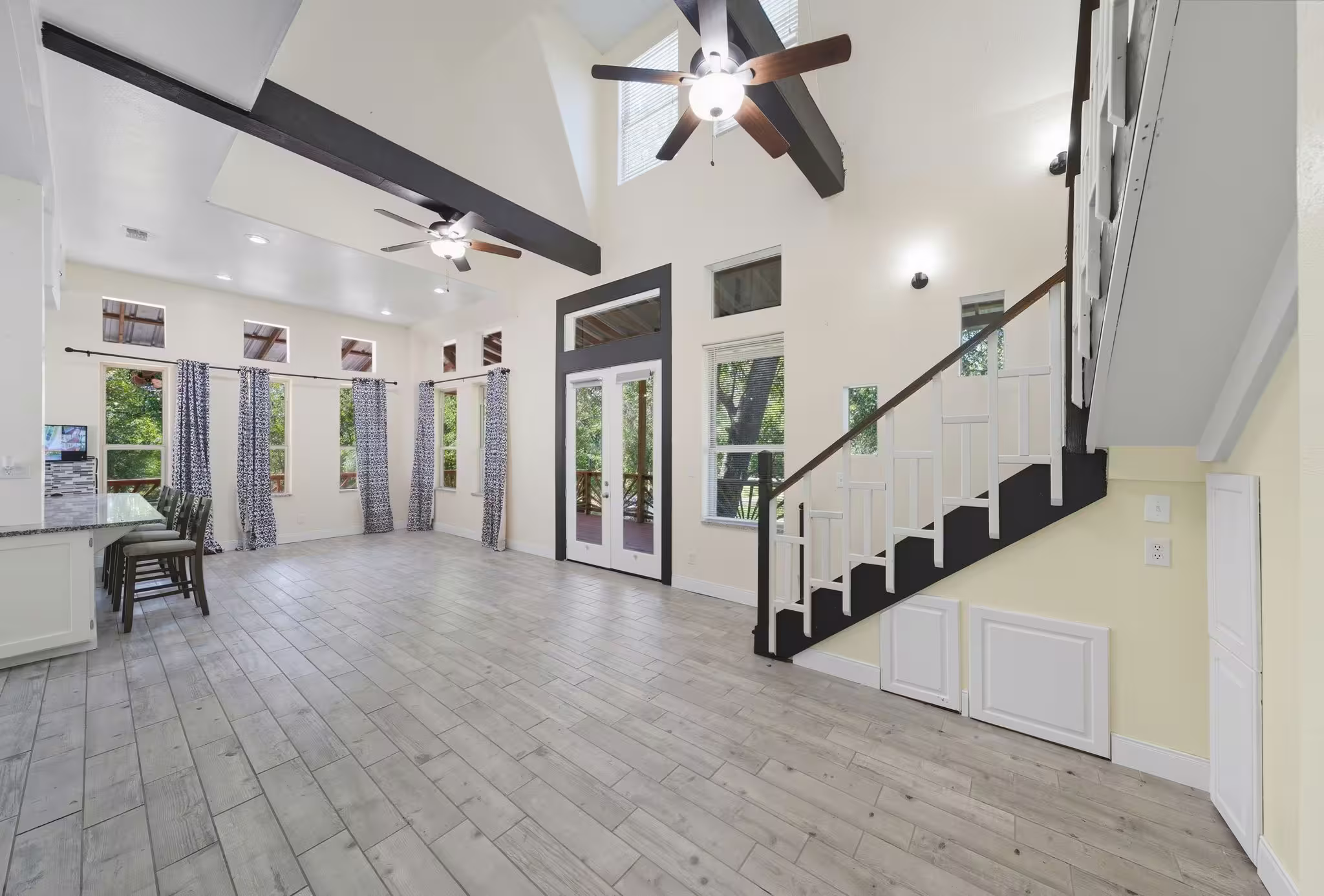 Photo 4 of 2184 Bear Bottom Drive, Wharton, TX