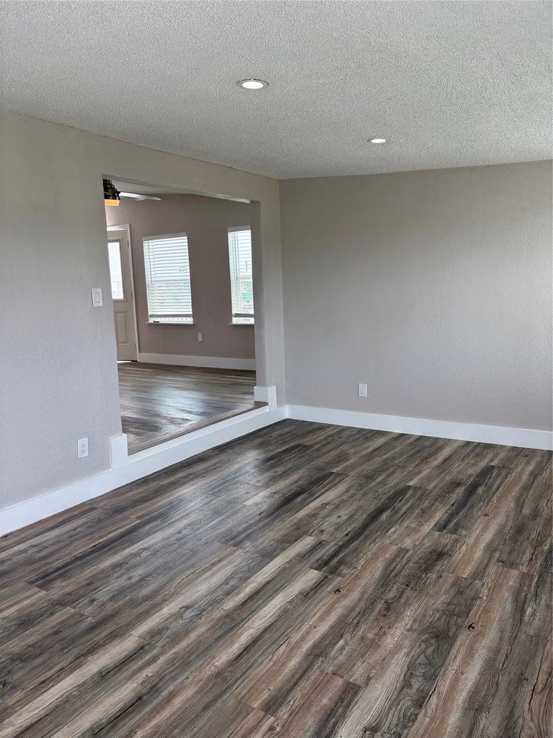 Photo 4 of 4110 3rd Street, Galveston, TX
