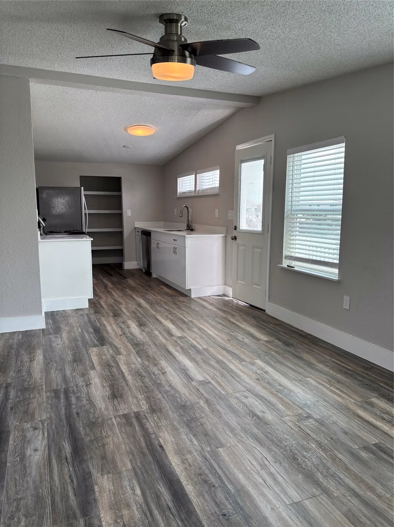 Photo 5 of 4110 3rd Street, Galveston, TX