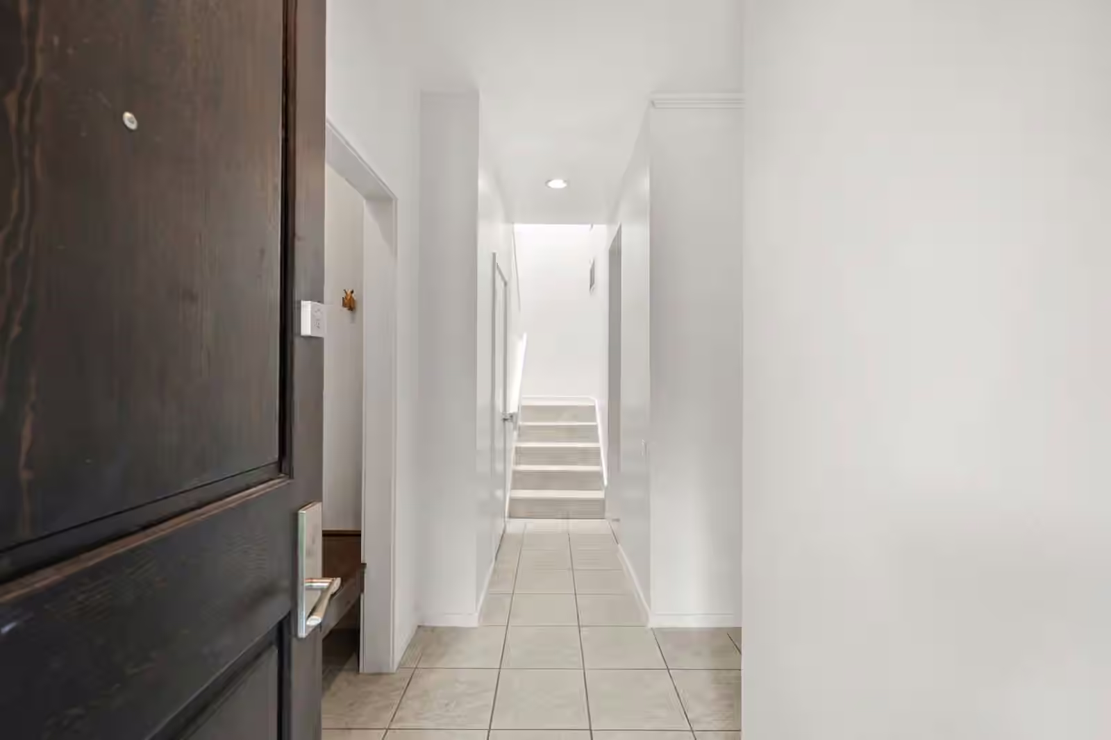 Photo 2 of 11 Litchfield Lane, Houston, TX