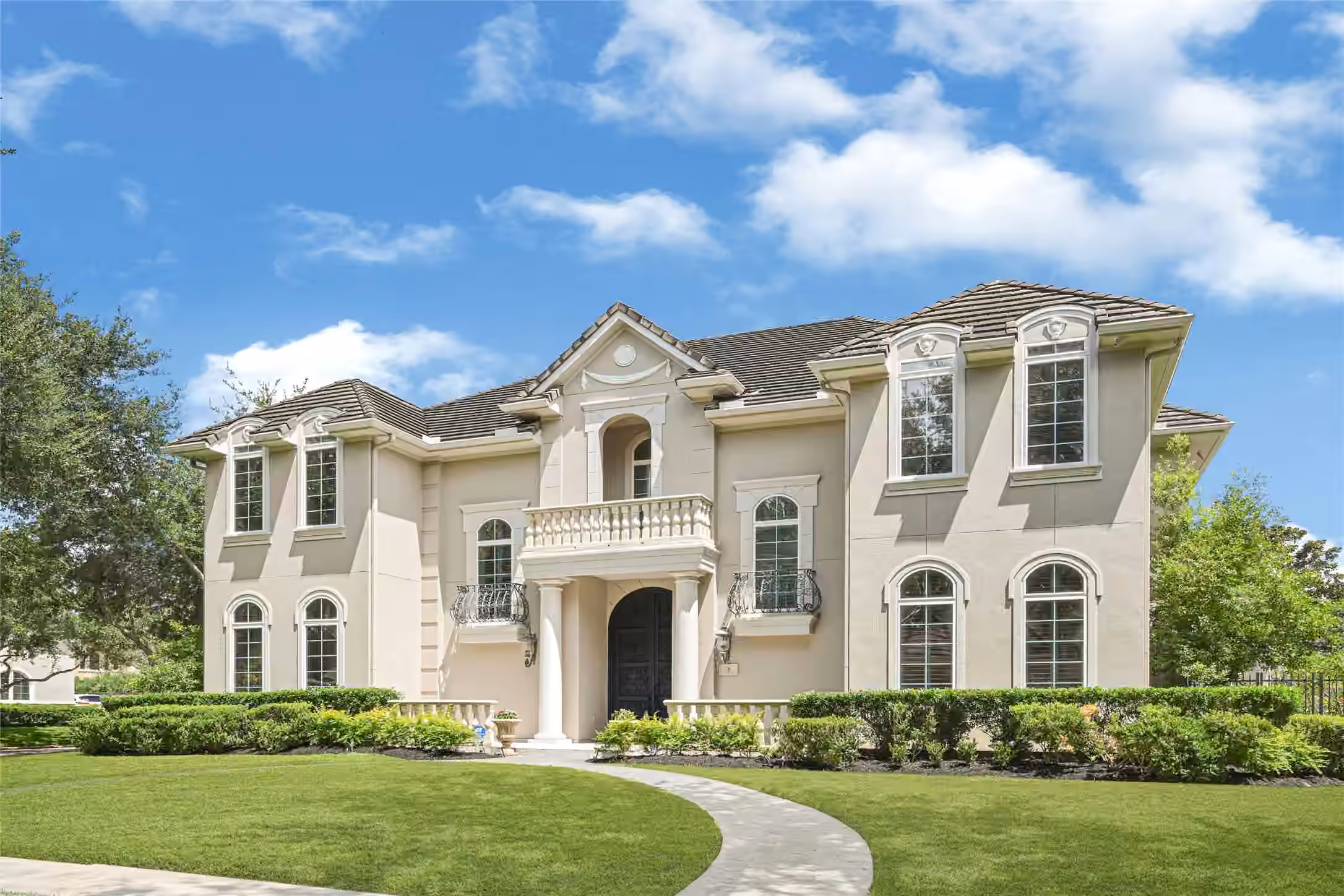 Photo 2 of 3 Waterford Pointe Circle, Sugar Land, TX