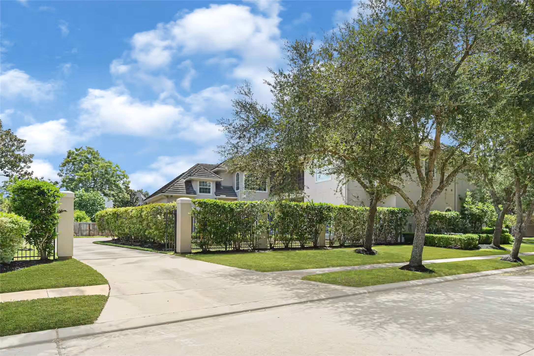 Photo 7 of 3 Waterford Pointe Circle, Sugar Land, TX