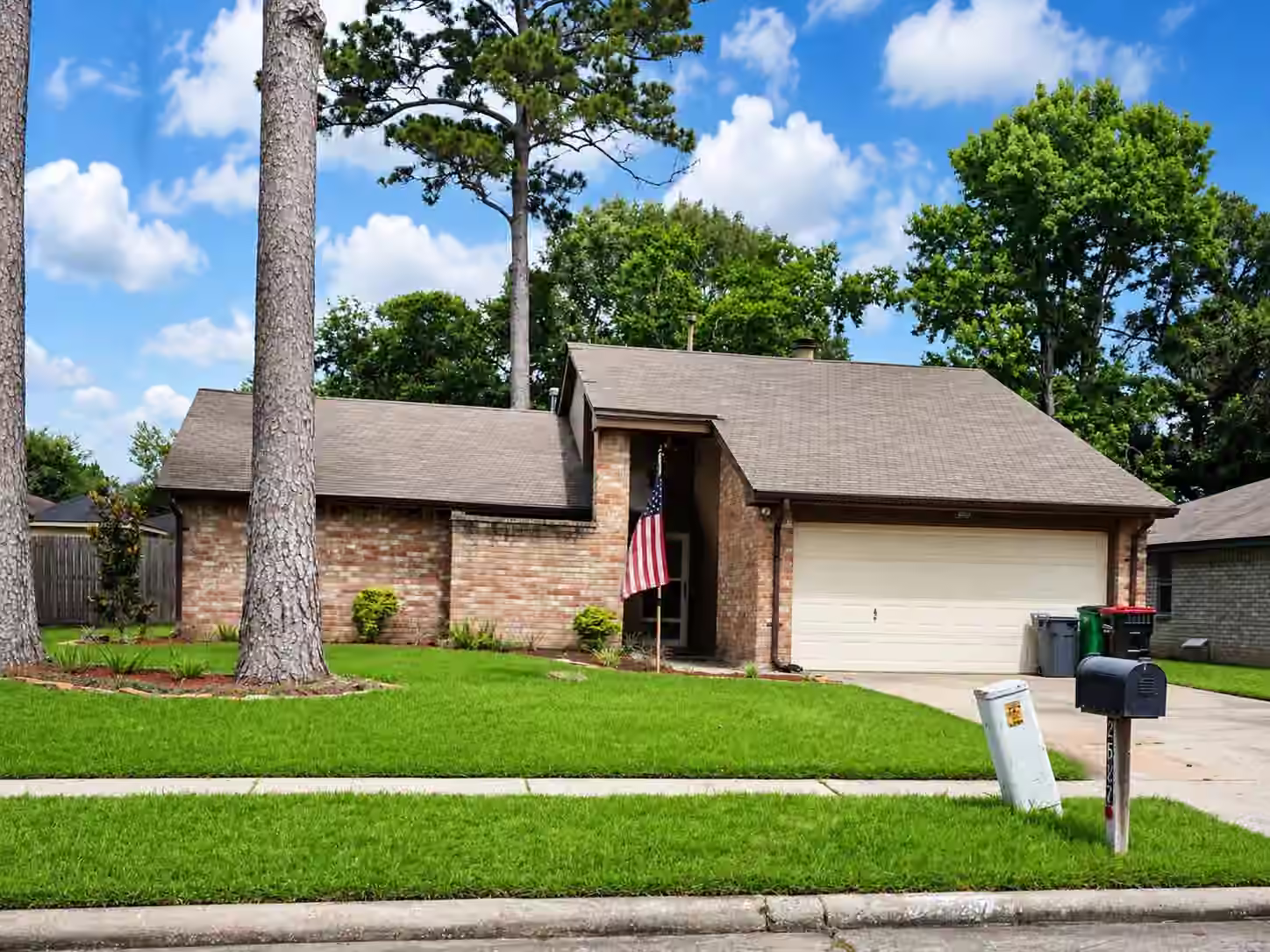 Photo 3 of 2527 N Spring Drive, Spring, TX