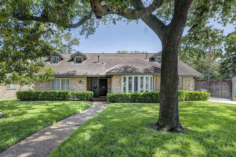 Photo of 12302 Beauregard Drive, Houston, TX 77024