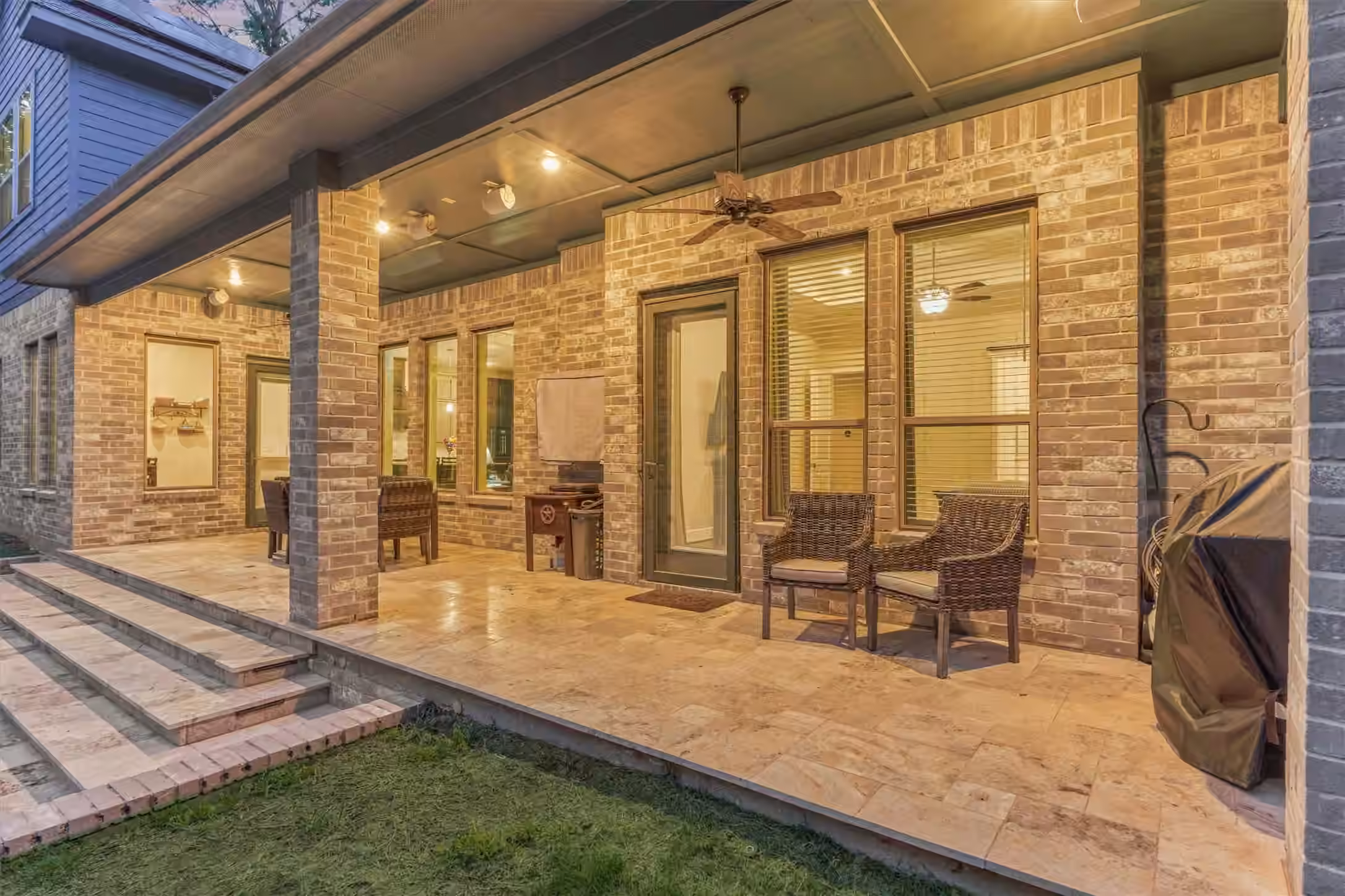 Photo 4 of 16707 Stonecrest Drive, Conroe, TX