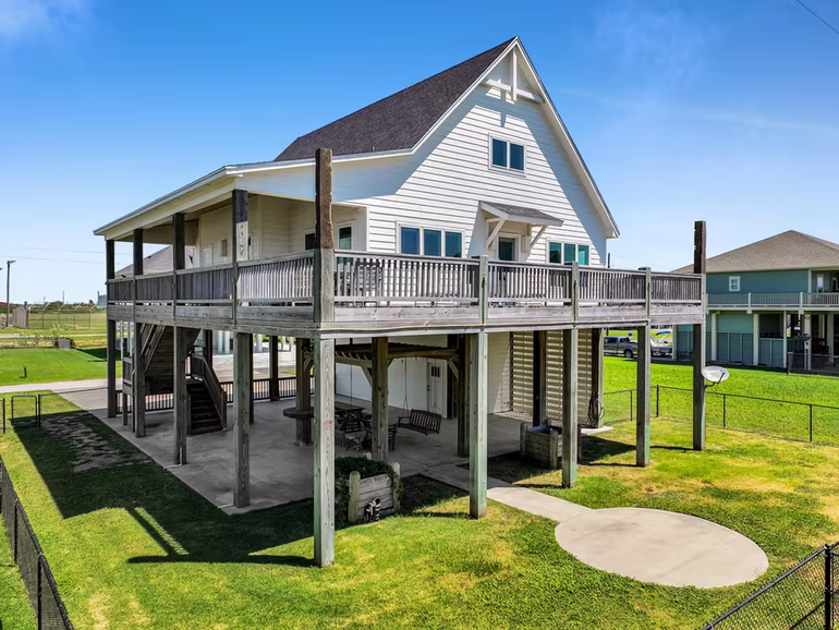 Photo 2 of 2312 Antigua Circle, Crystal Beach, TX
