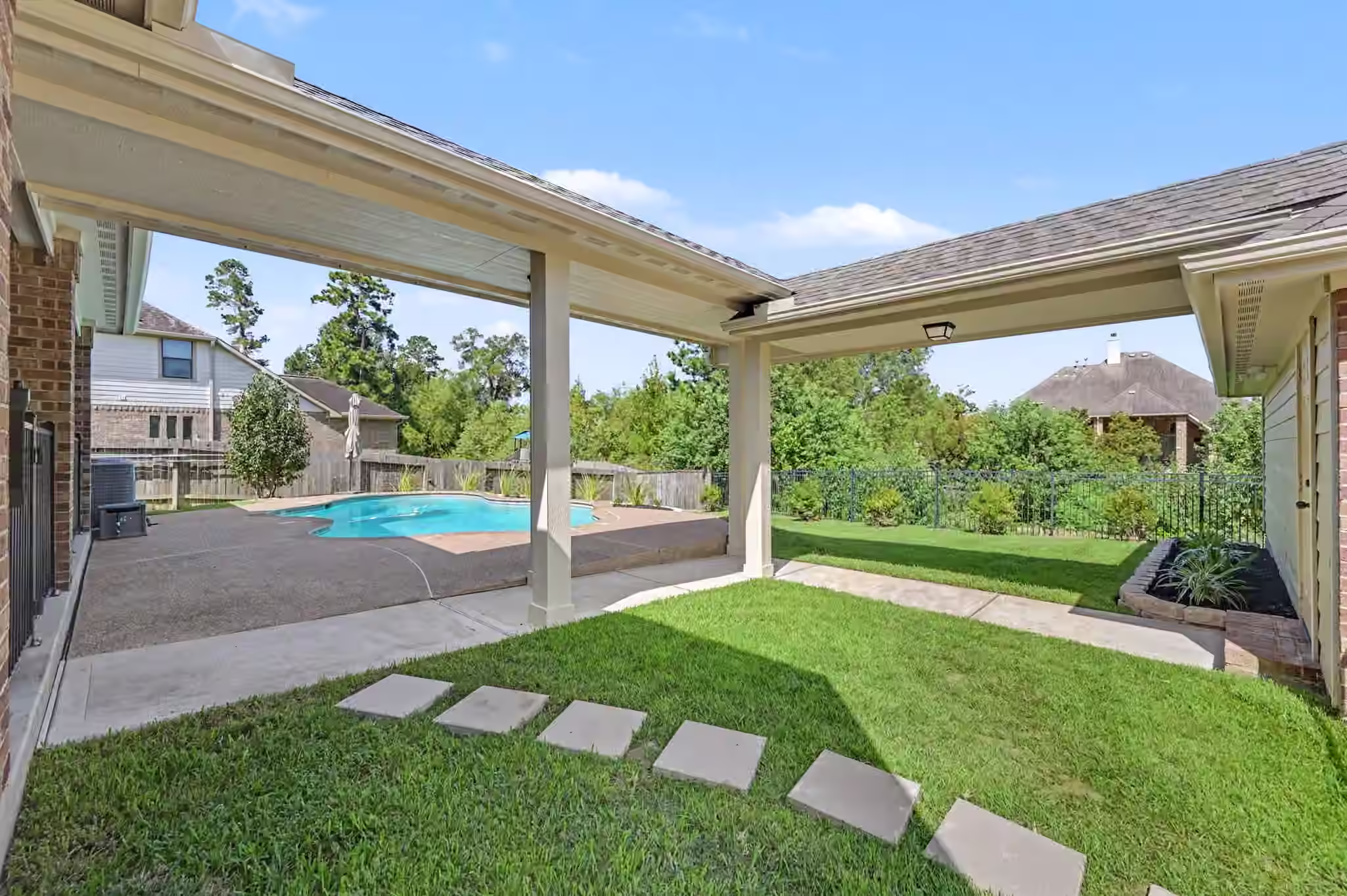 Photo 2 of 12526 Sharps Lane, Magnolia, TX