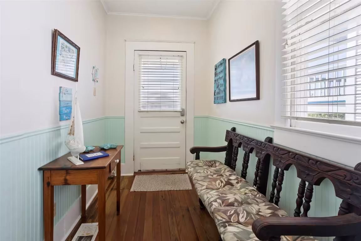 Photo 4 of 1208 Ursuline St Street, Galveston, TX
