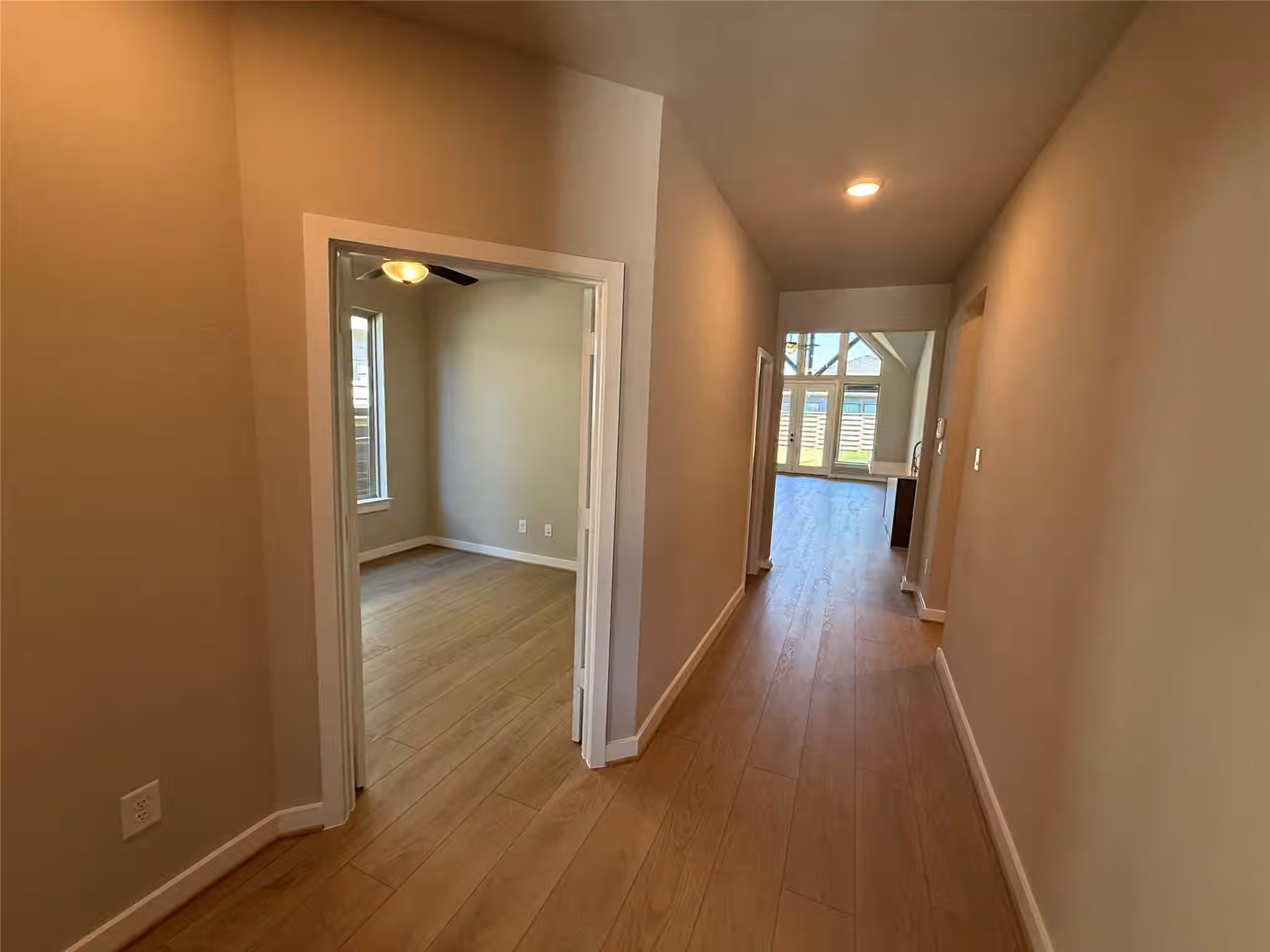 Photo 2 of 10931 Endeavor Drive, Richmond, TX