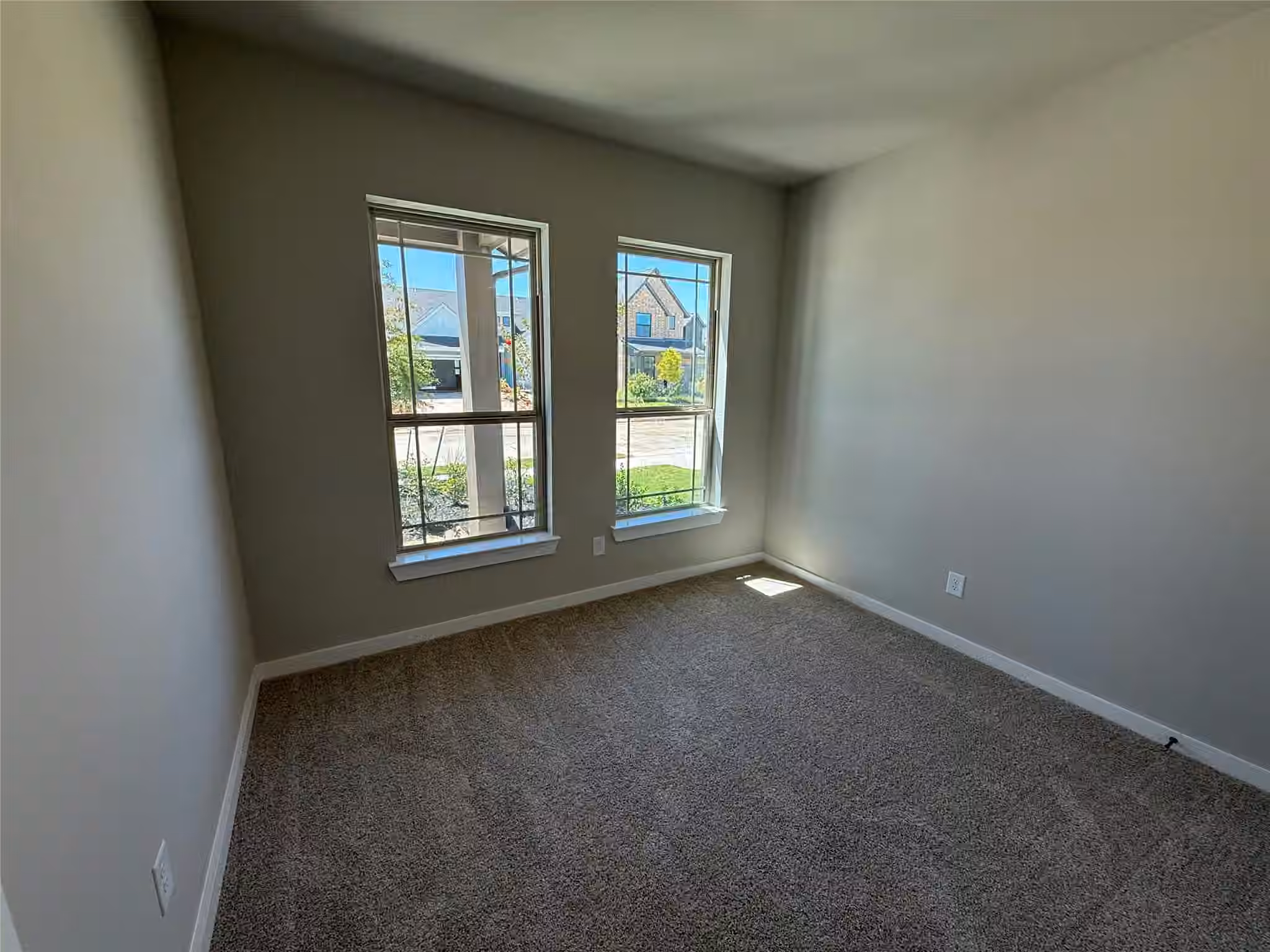 Photo 3 of 10931 Endeavor Drive, Richmond, TX