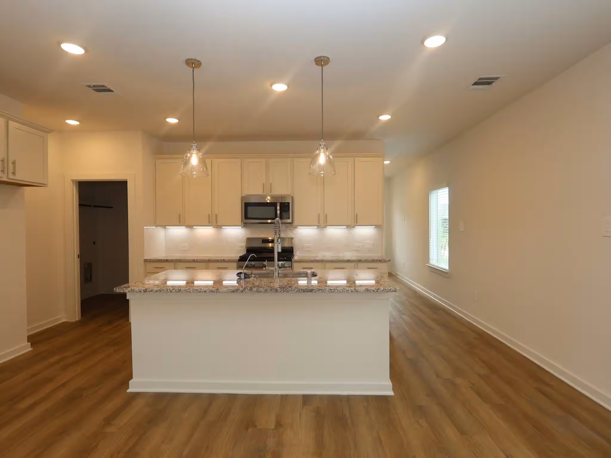 Photo 3 of 10321 Navarro Path, Montgomery, TX