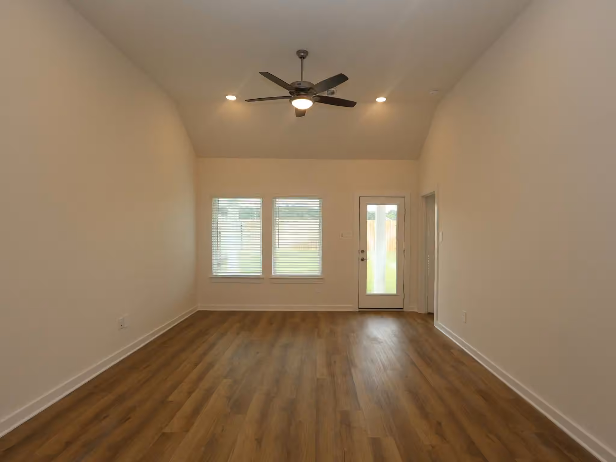 Photo 4 of 10321 Navarro Path, Montgomery, TX