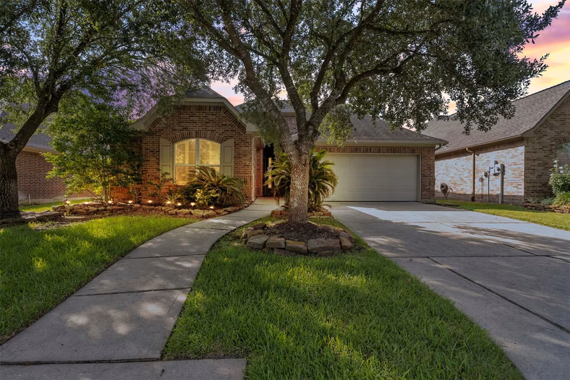 Photo 2 of 21067 Williams Creek Drive, Porter, TX