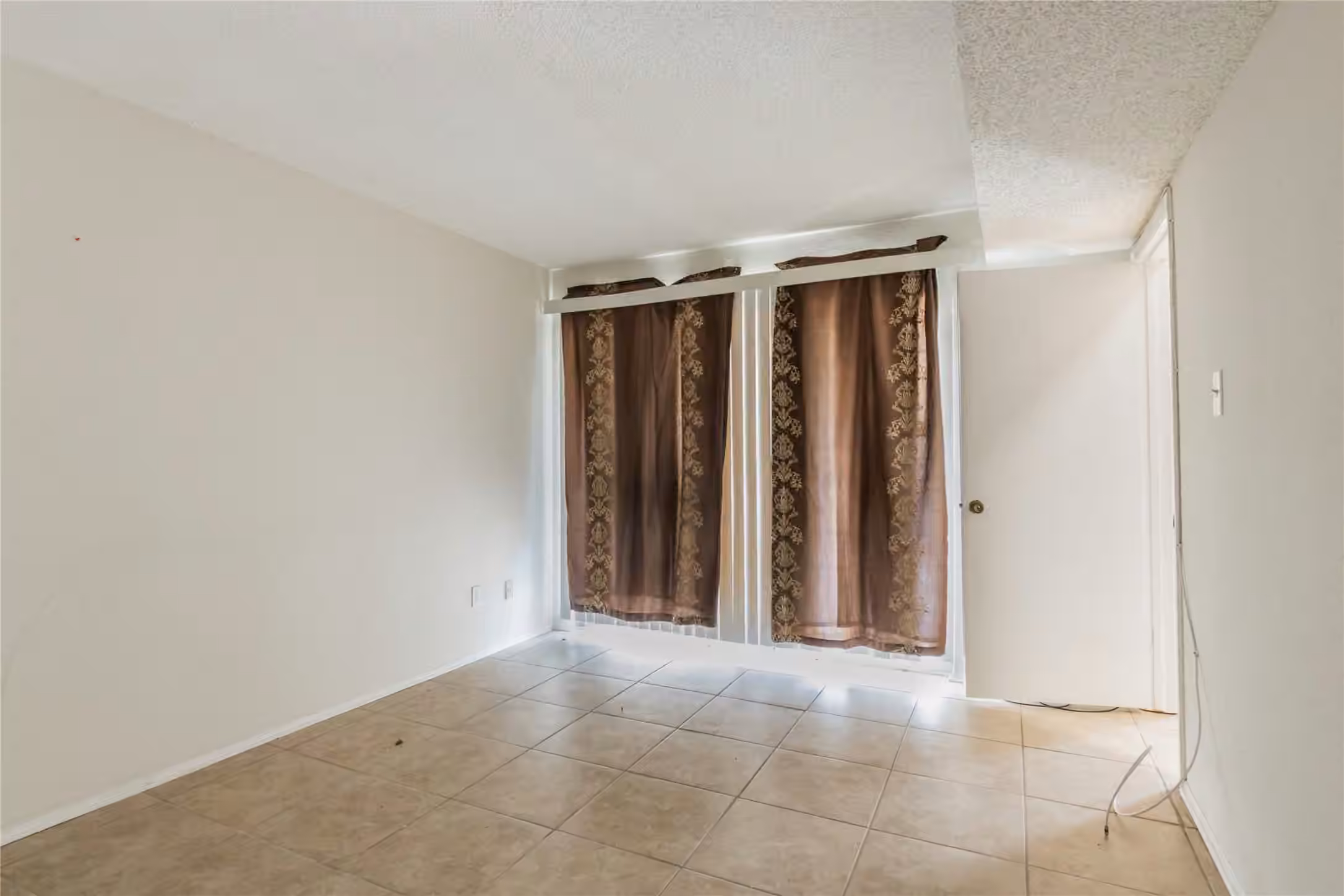 Photo 7 of 12225 Sandpiper Drive 122, Houston, TX