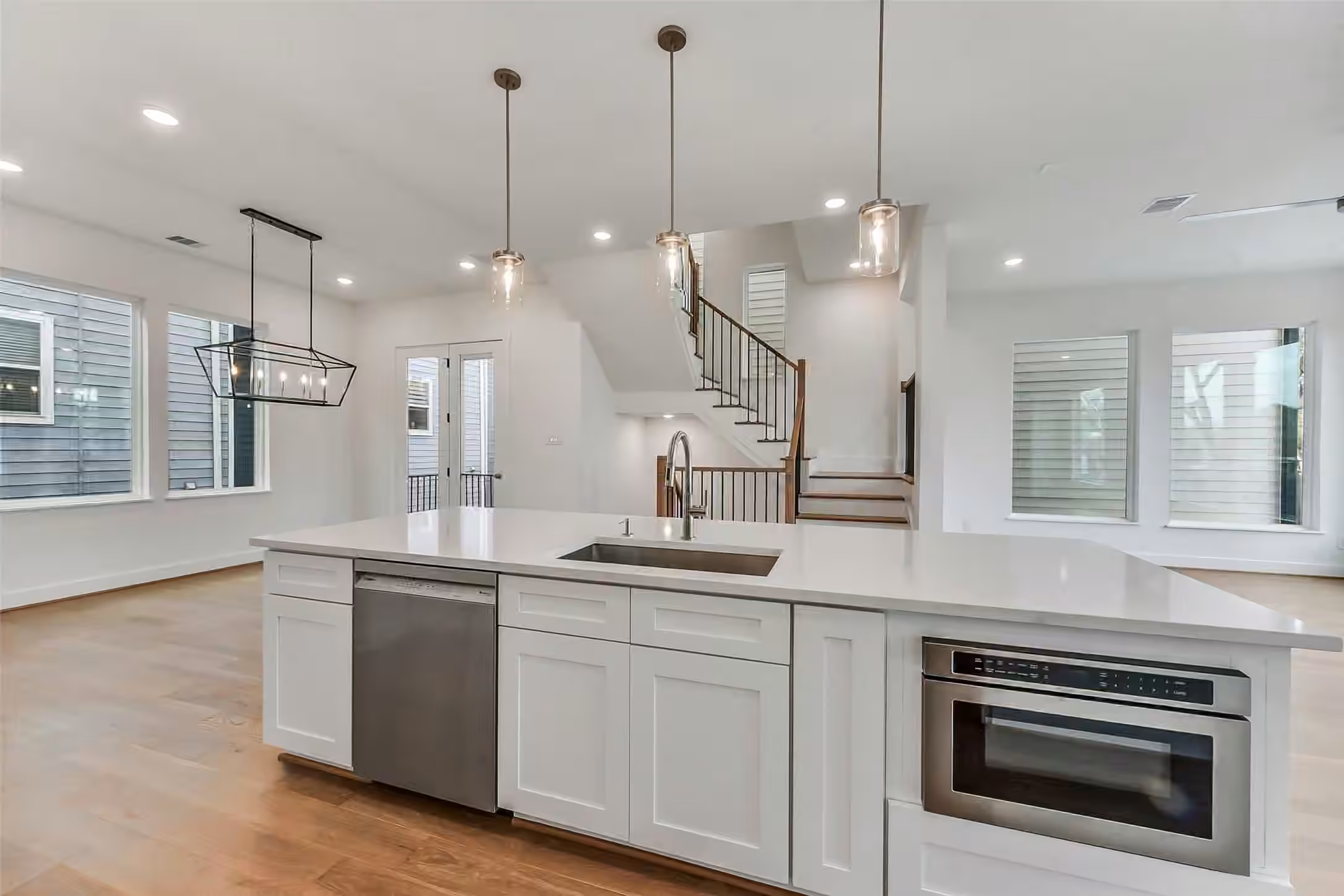 Photo 5 of 806 Fisher Street C, Houston, TX