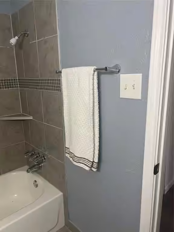 Photo 2 of 12151 Sharpview Drive, Houston, TX