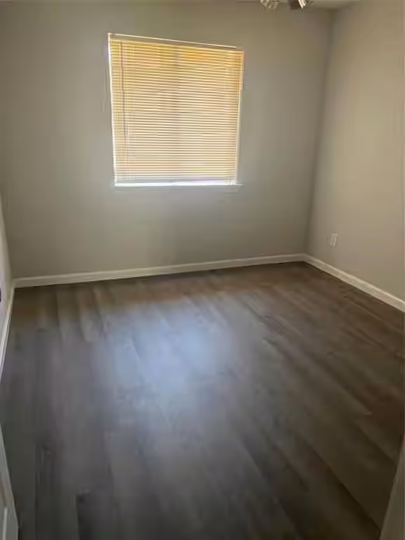 Photo 6 of 12151 Sharpview Drive, Houston, TX