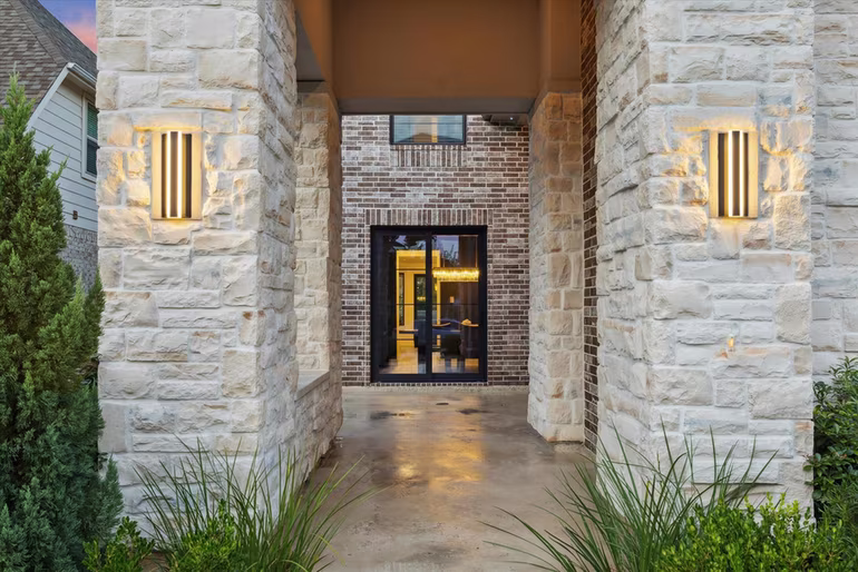 Photo 2 of 17355 Camillia Trails, Conroe, TX