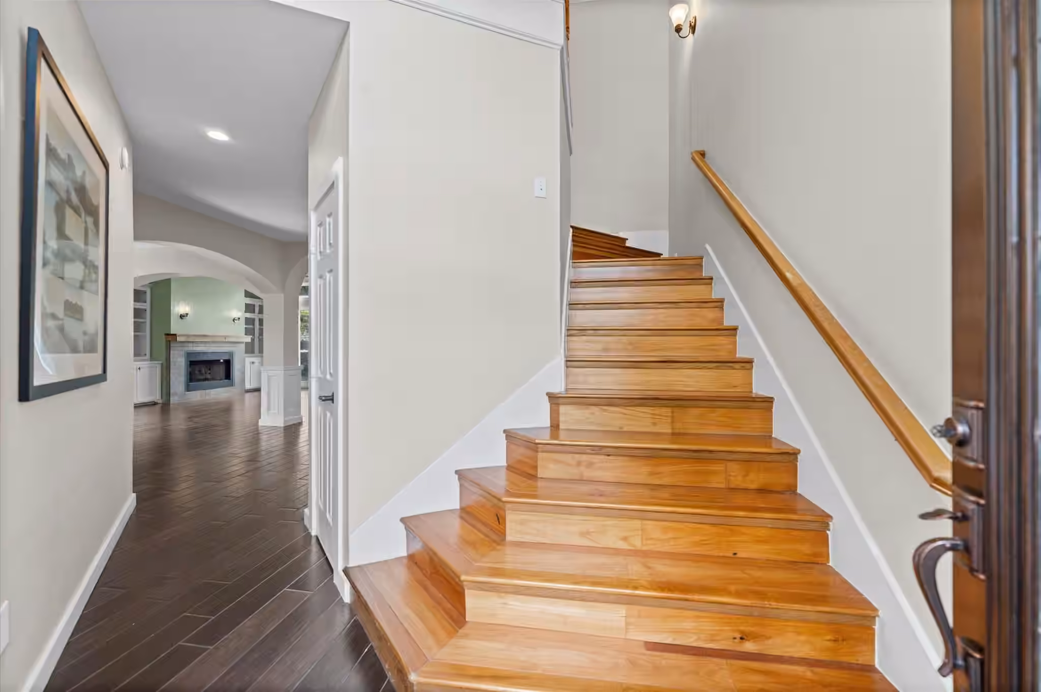 Photo 4 of 8003 Oakwood Hollow Street, Houston, TX