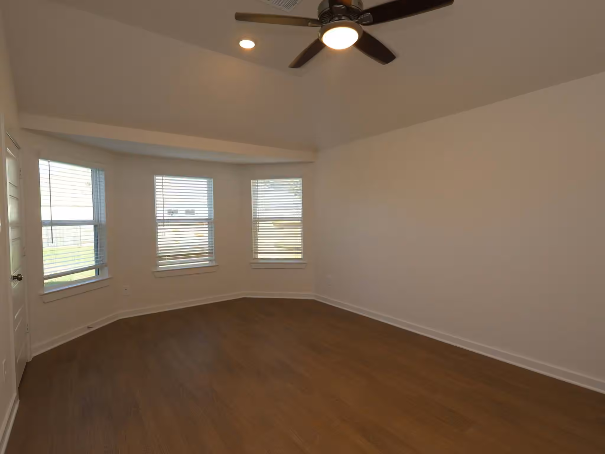 Photo 7 of 160 Wasatch Peaks Way, Willis, TX