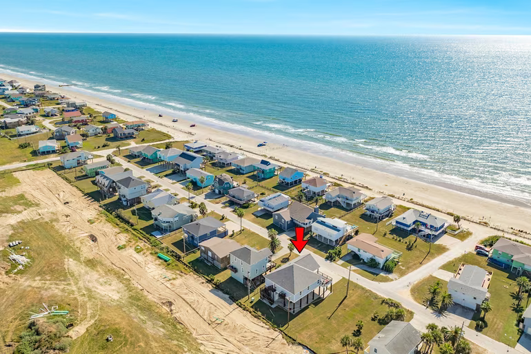 Photo 4 of 12940 John Reynolds Road, Galveston, TX