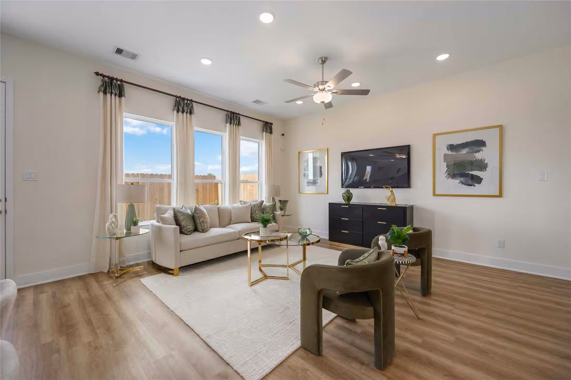 Photo 3 of 3008 Ventas Drive, Houston, TX