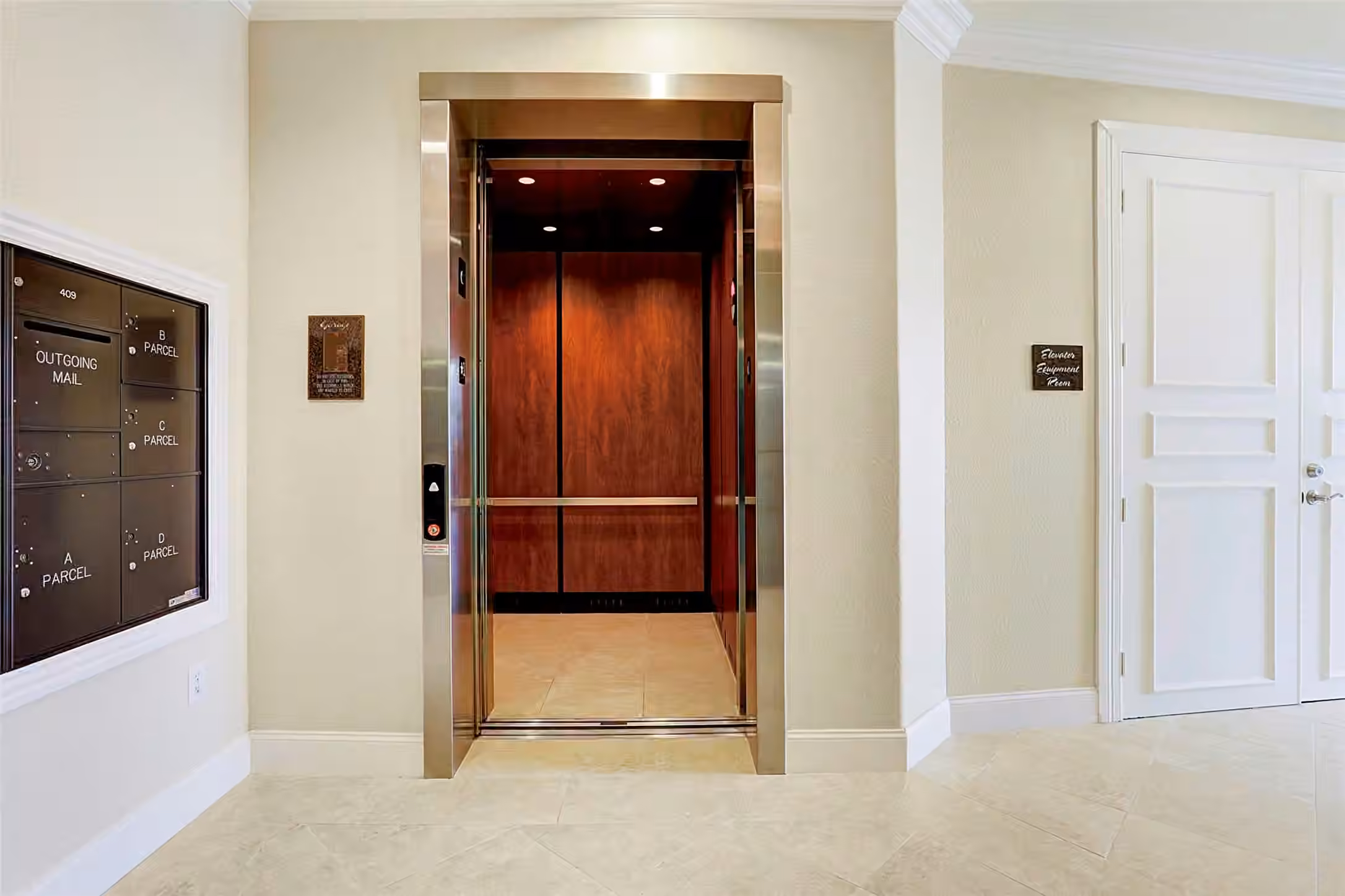 Photo 4 of 2120 Kipling Street 209, Houston, TX