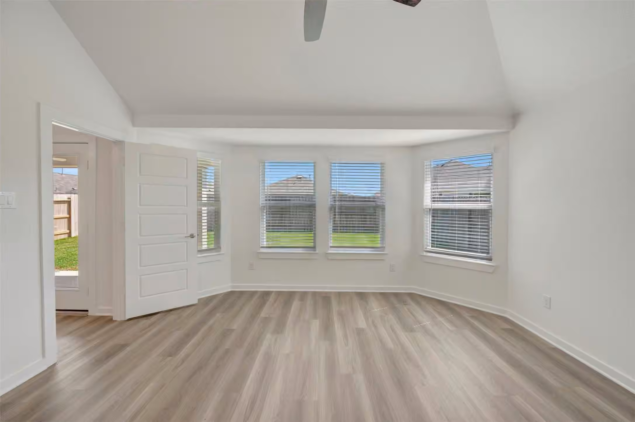 Photo 7 of 1619 Birch Wood Drive, Rosenberg, TX