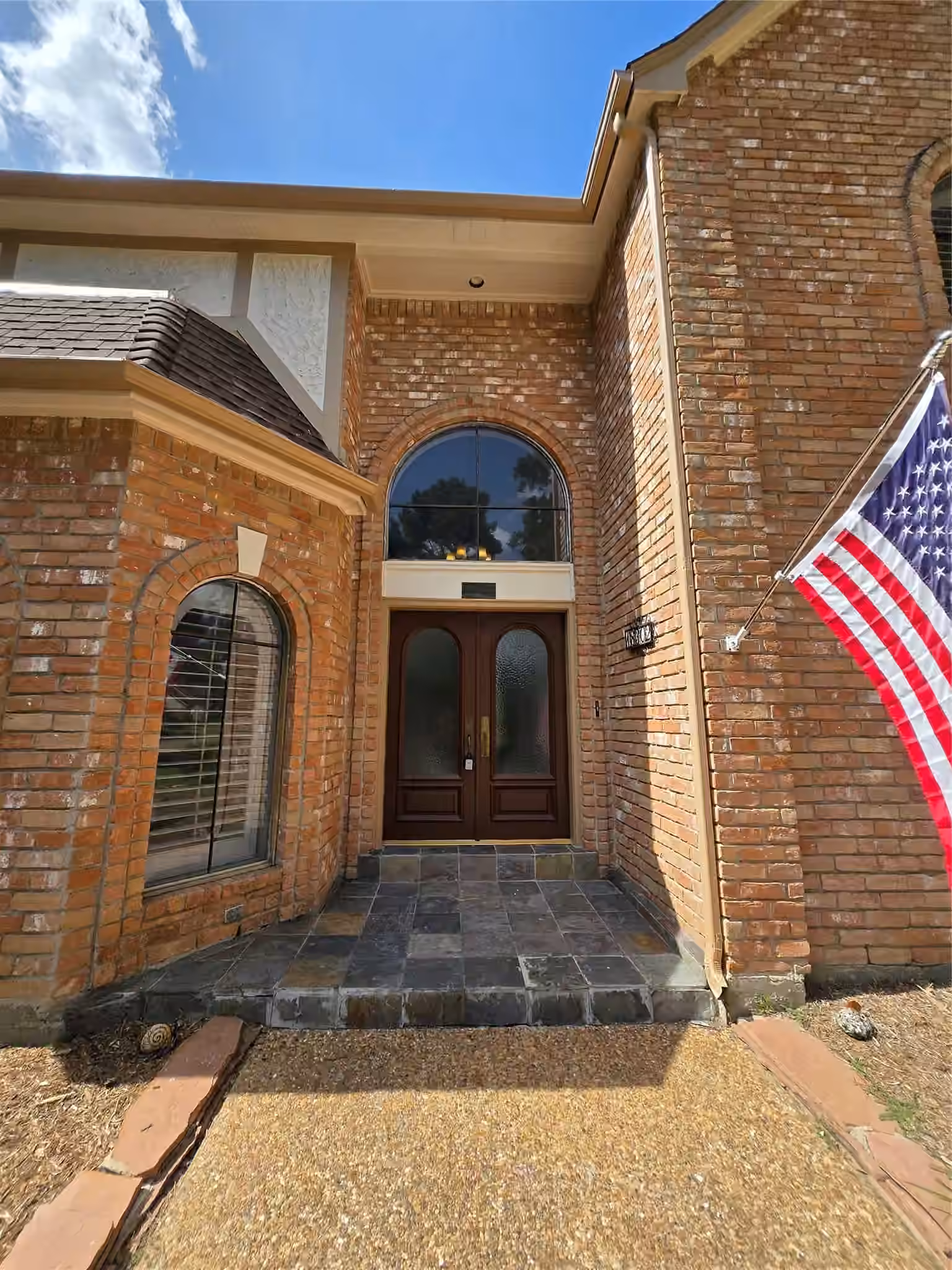 Photo 7 of 18302 Longmoor Drive, Houston, TX
