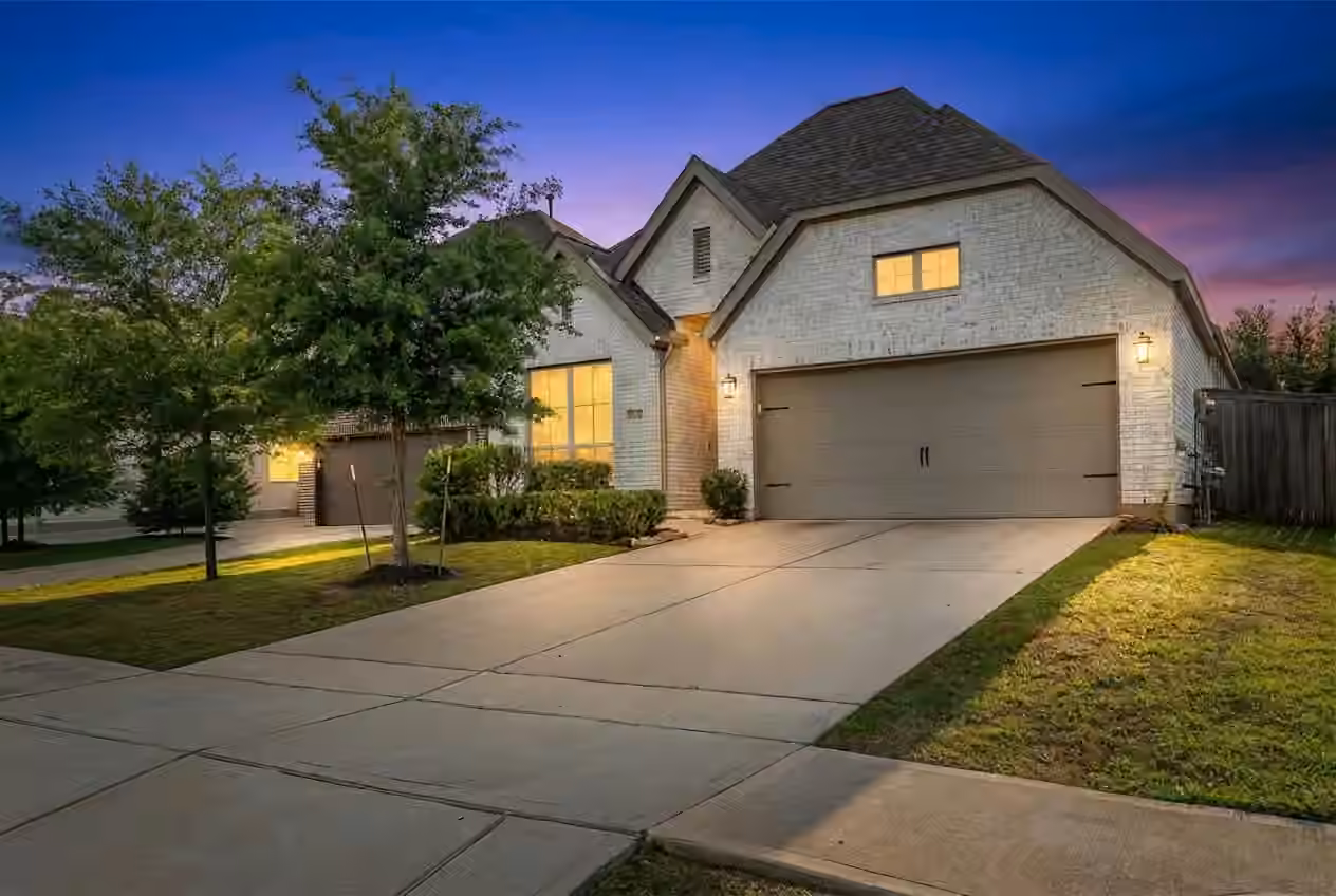 Photo 2 of 24415 Morningside Terrace Court, Tomball, TX