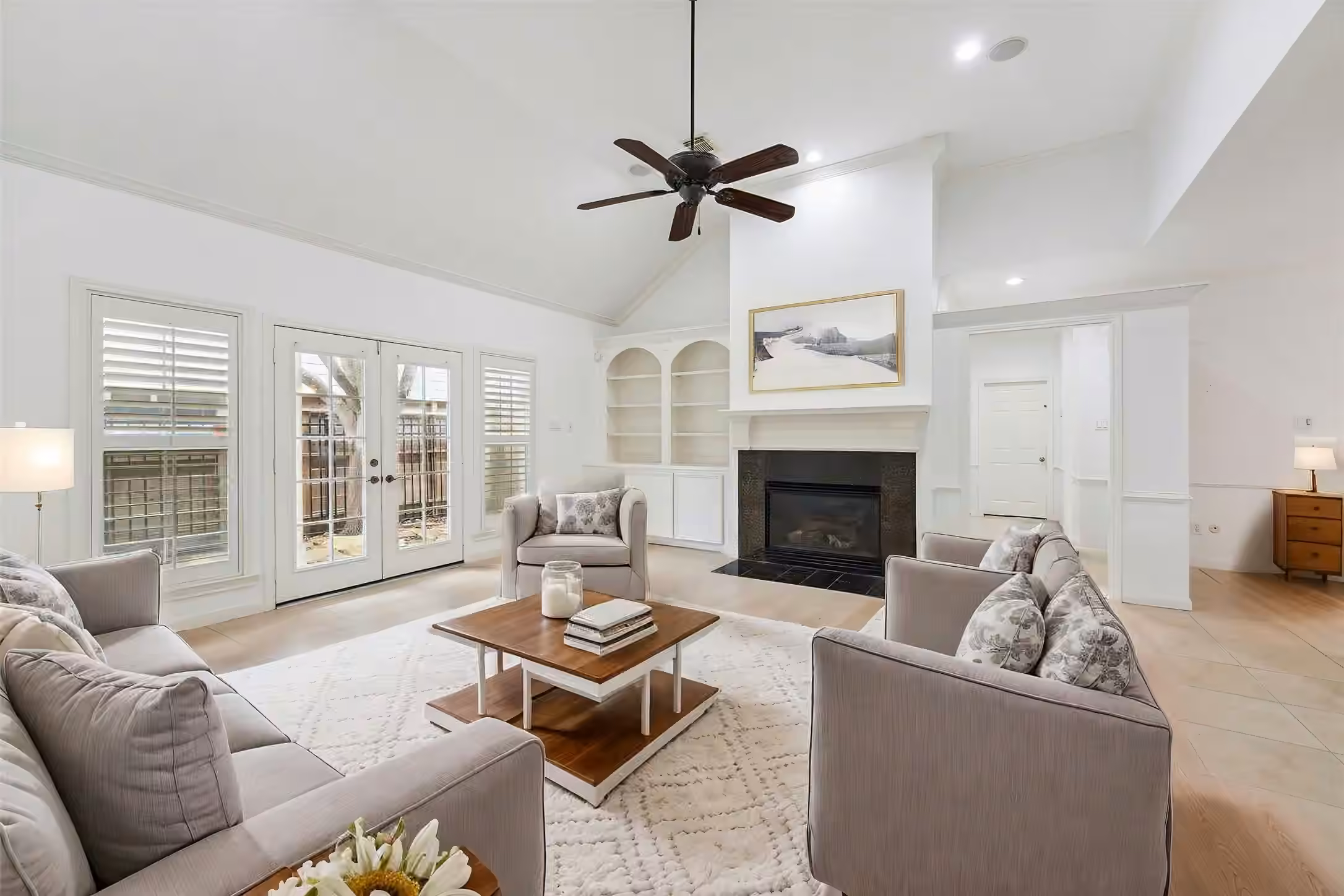 Photo 3 of 9323 Olathe Street, Houston, TX