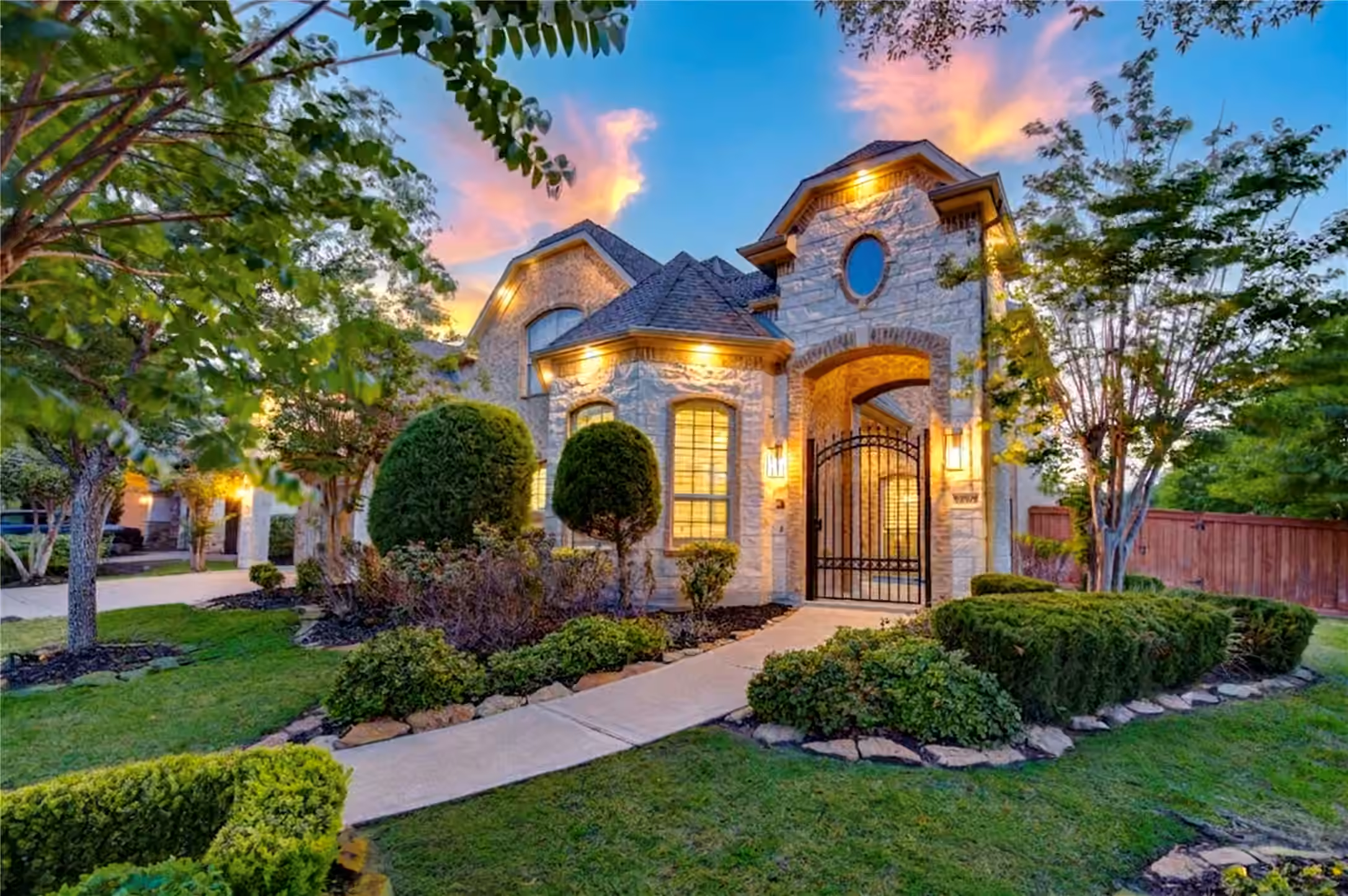 Photo 5 of 10702 Claythorne Court, Richmond, TX