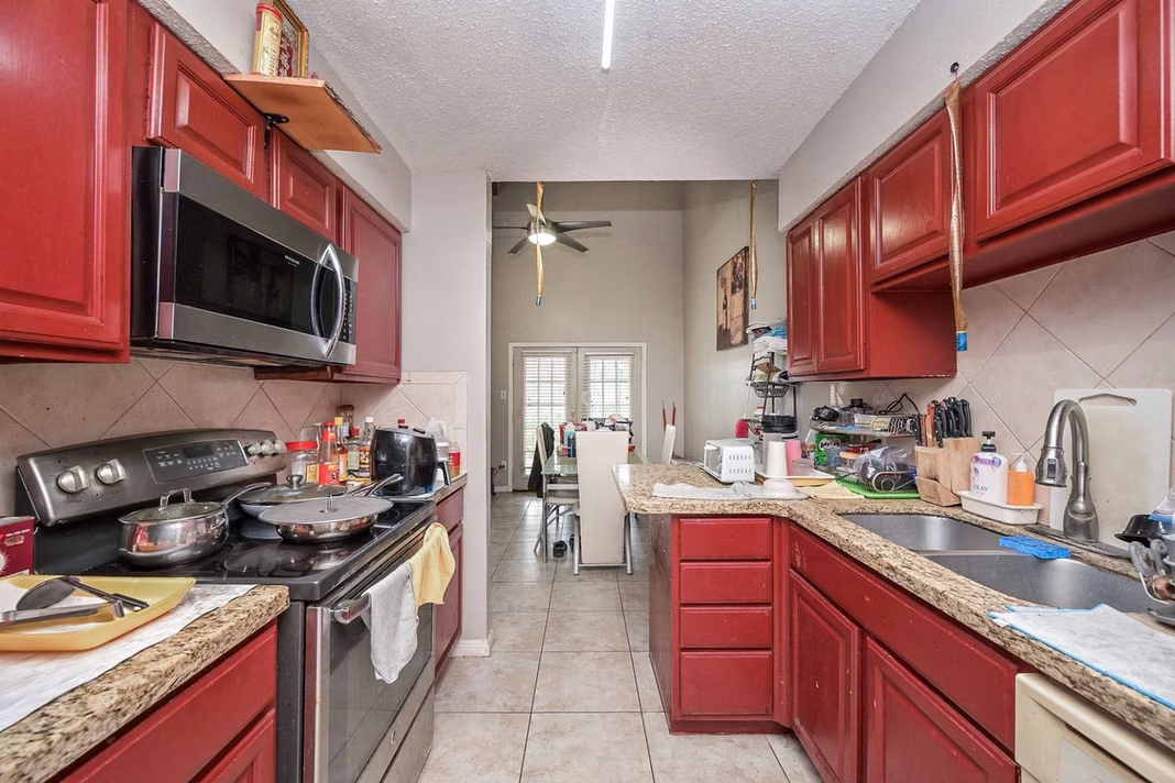Photo 6 of 9319 Belle Park Drive, Houston, TX