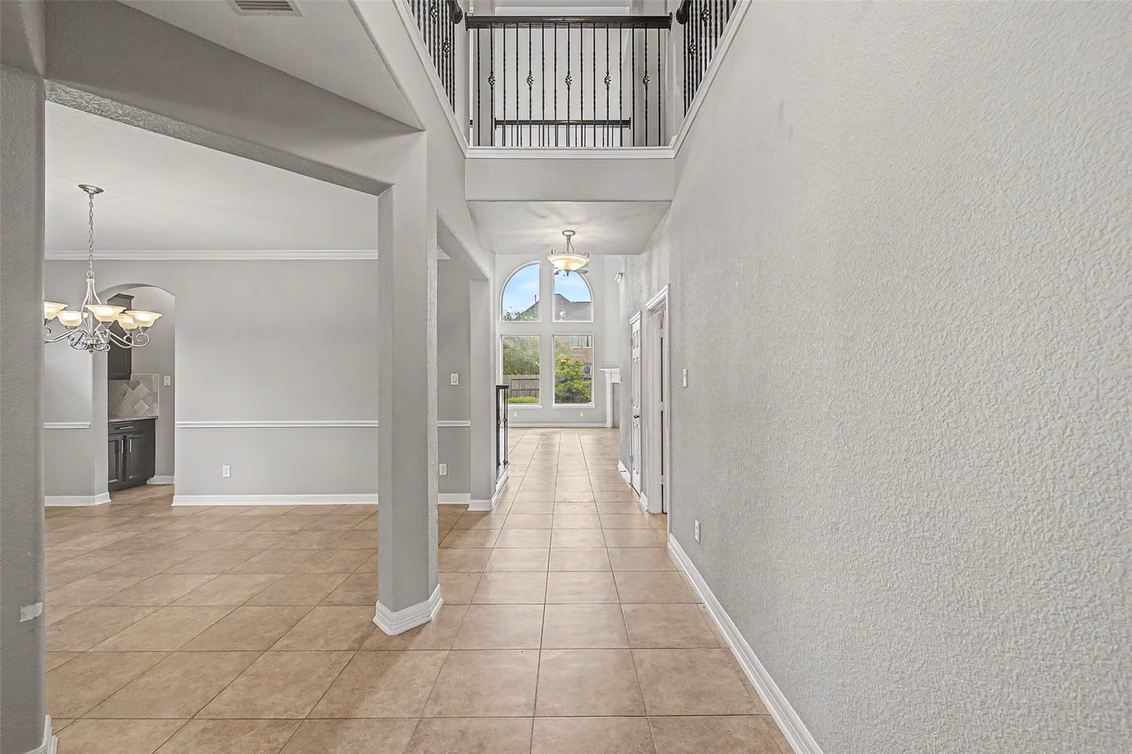 Photo 7 of 16910 Kilgarth Drive, Richmond, TX