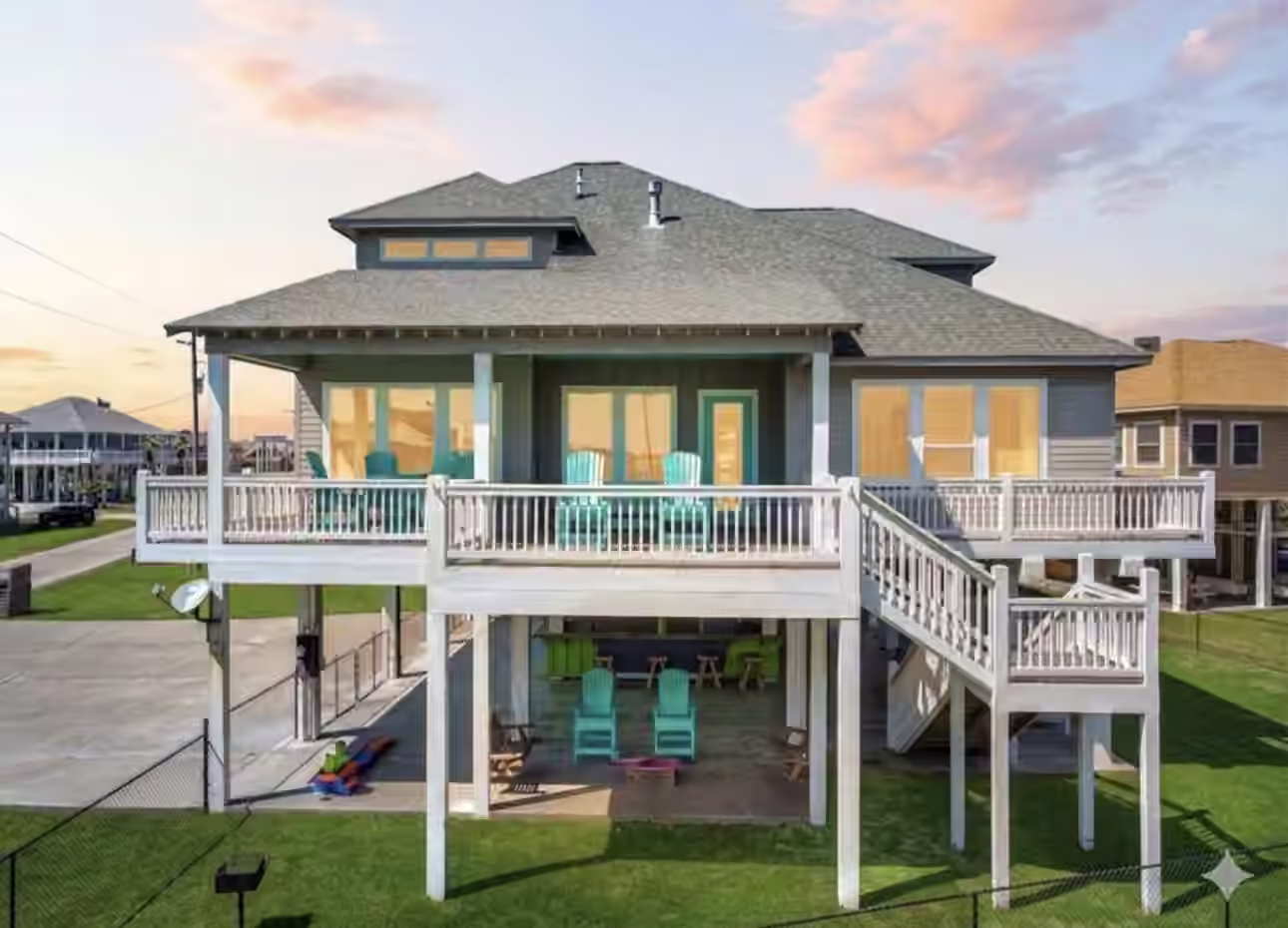 Photo 4 of 878 Surf Road, Crystal Beach, TX