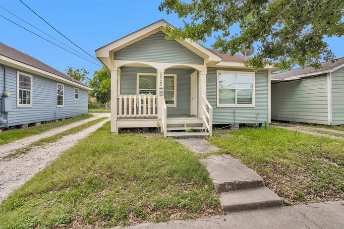 Photo 2 of 4522 Canal Street, Houston, TX