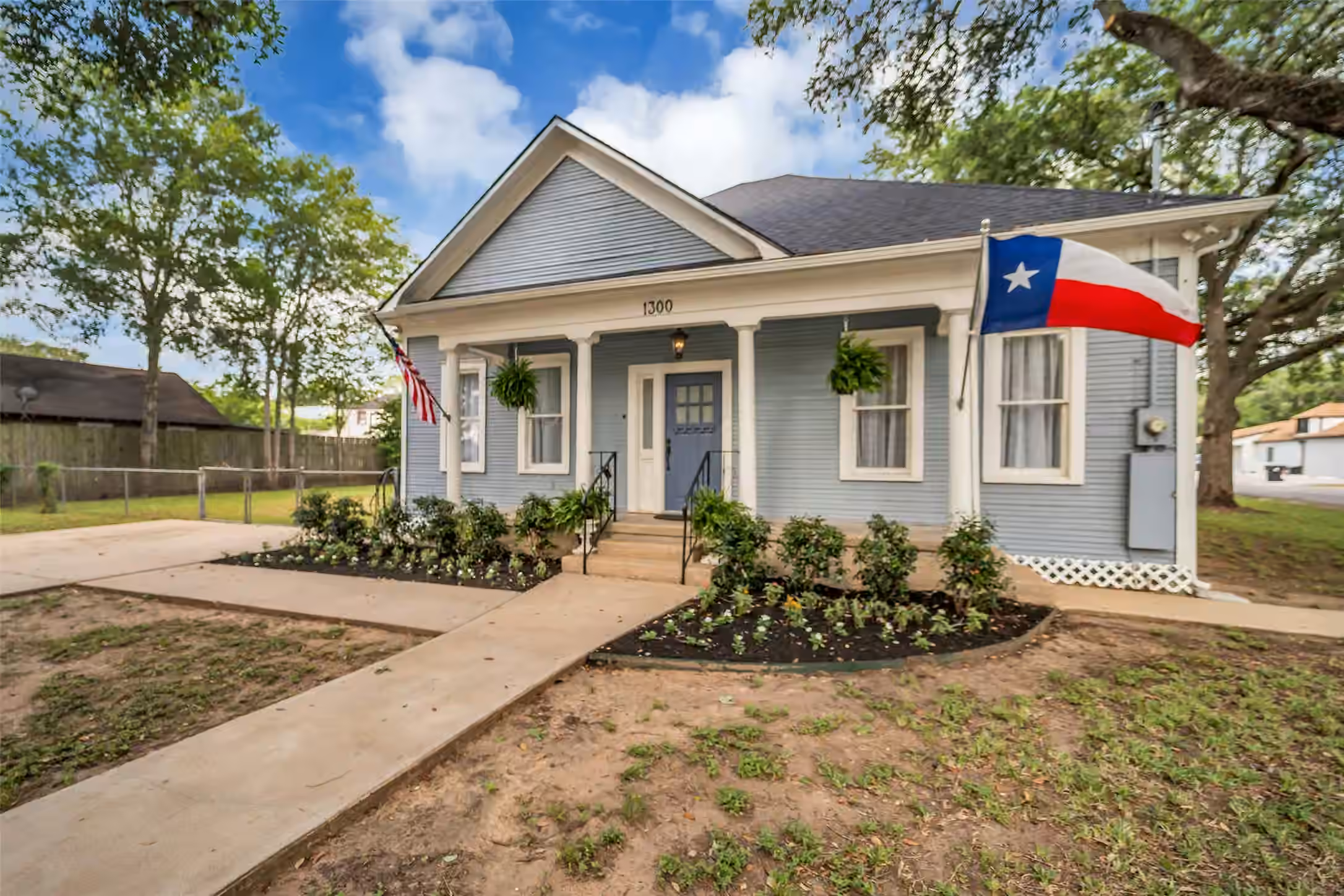 Photo 2 of 1300 7th Street, Rosenberg, TX