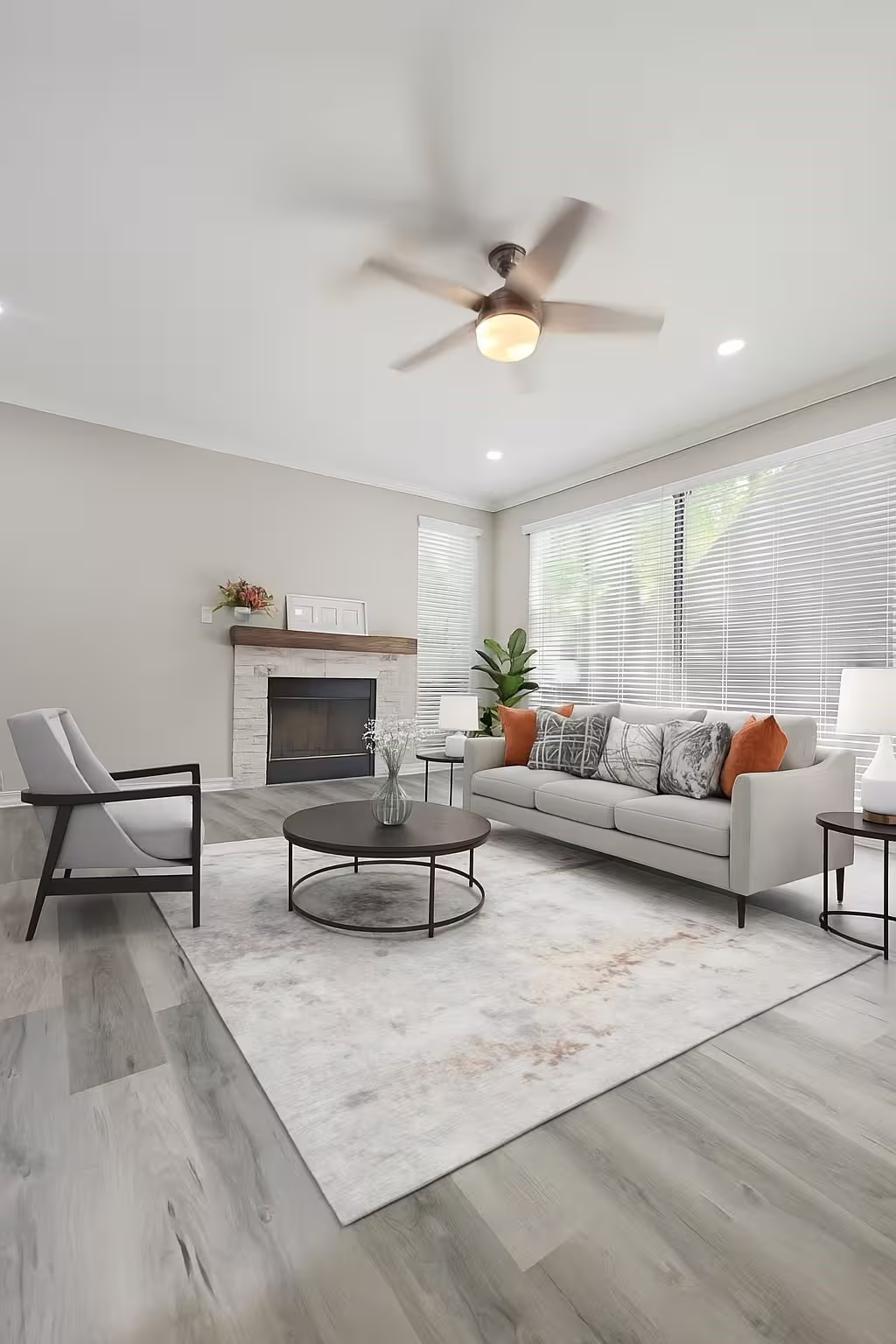 Photo 2 of 161 Litchfield Lane, Houston, TX