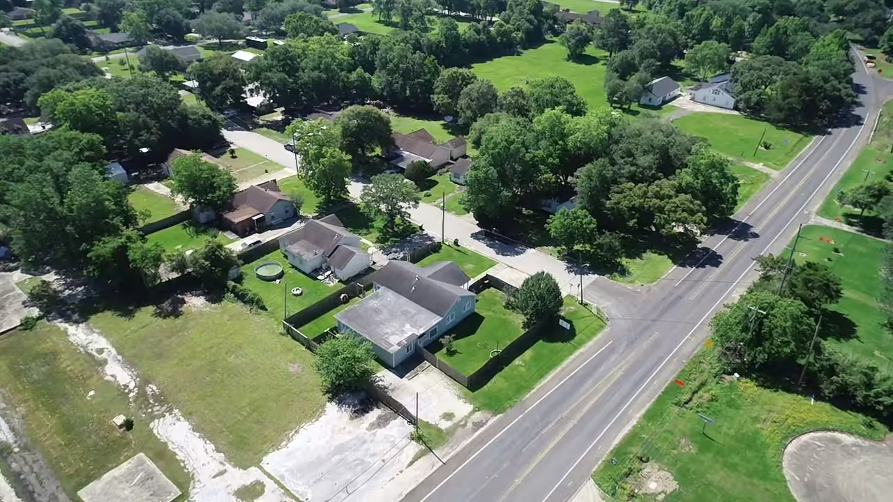Photo 6 of 3001 Lincoln Street, Liberty, TX