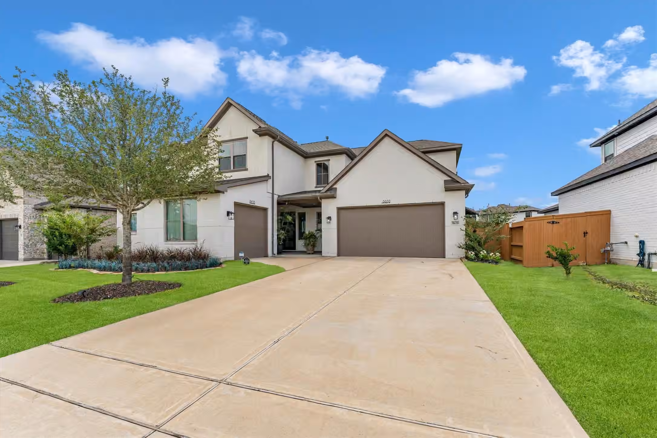 Photo 5 of 8630 Blue Coral Drive, Cypress, TX