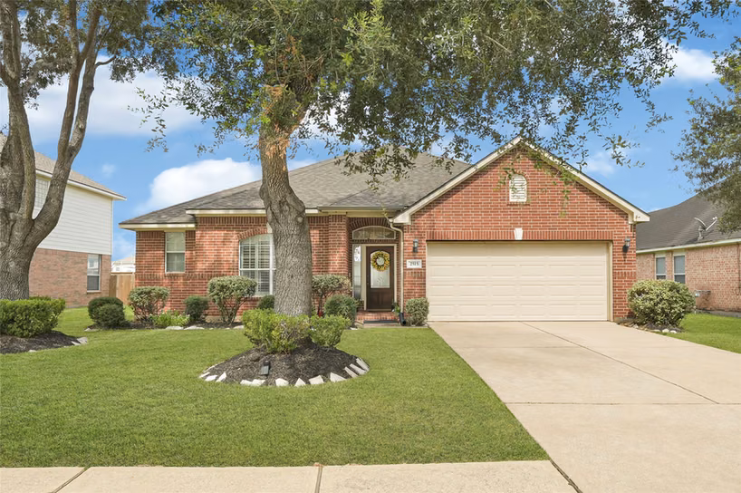 Photo of 2515 Atlas Drive, Missouri City, TX 77459