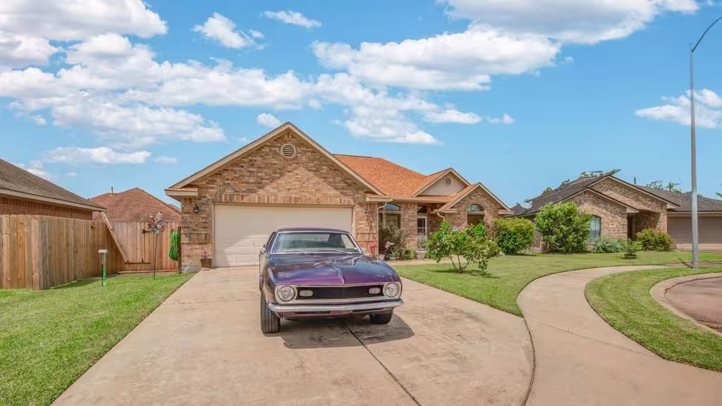 Photo 4 of 143 Eagle Nest Court, Richwood, TX