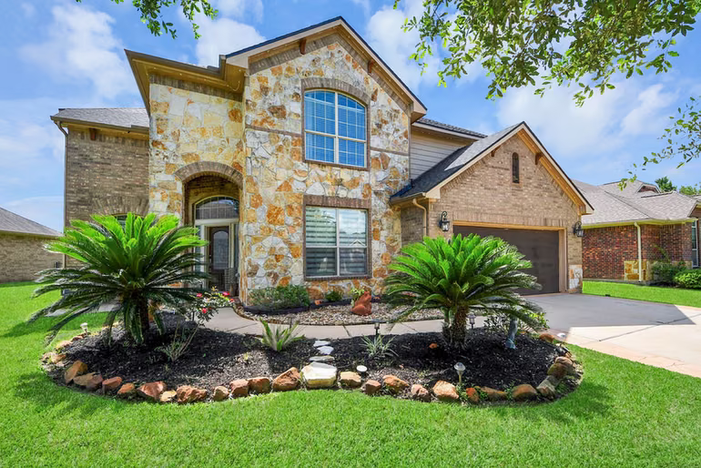 Photo 3 of 8519 E Windhaven Terrace Trail, Cypress, TX
