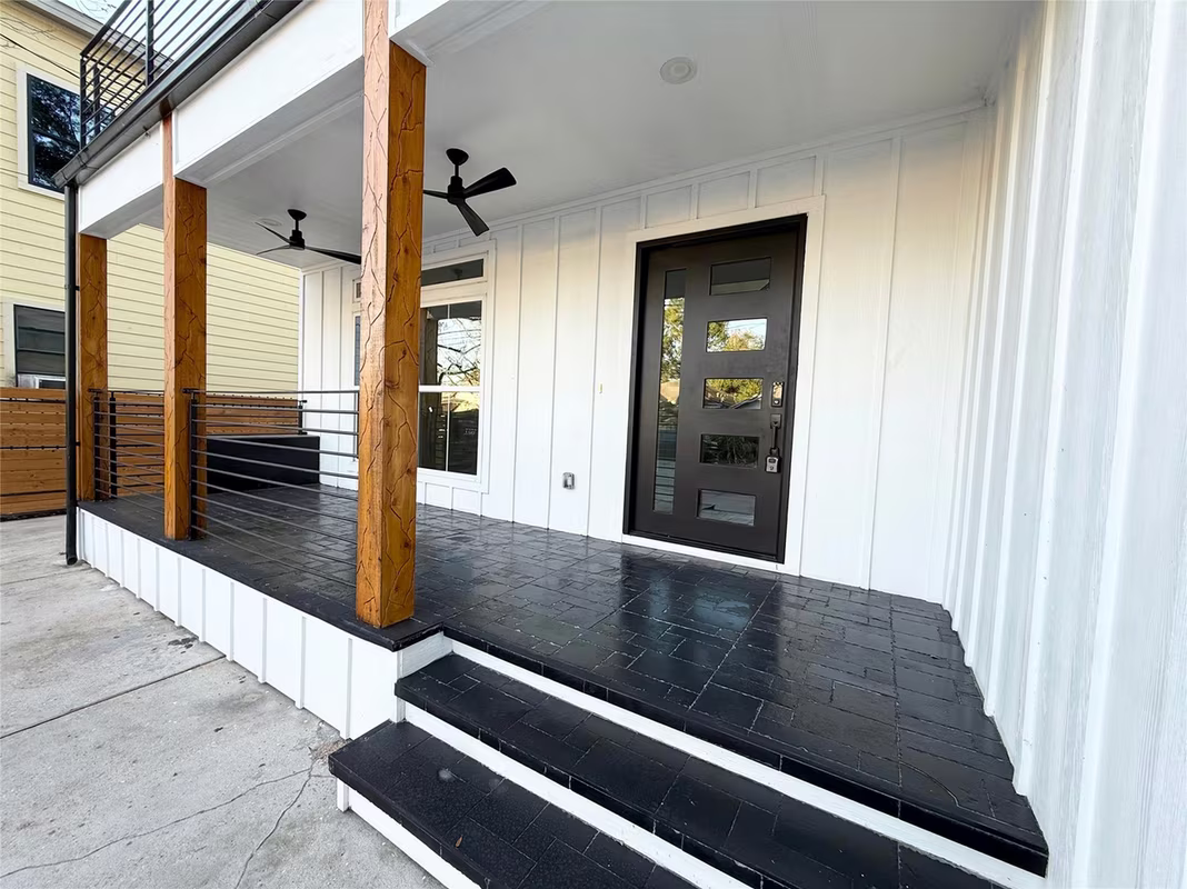 Photo 4 of 1617 Common Street, Houston, TX