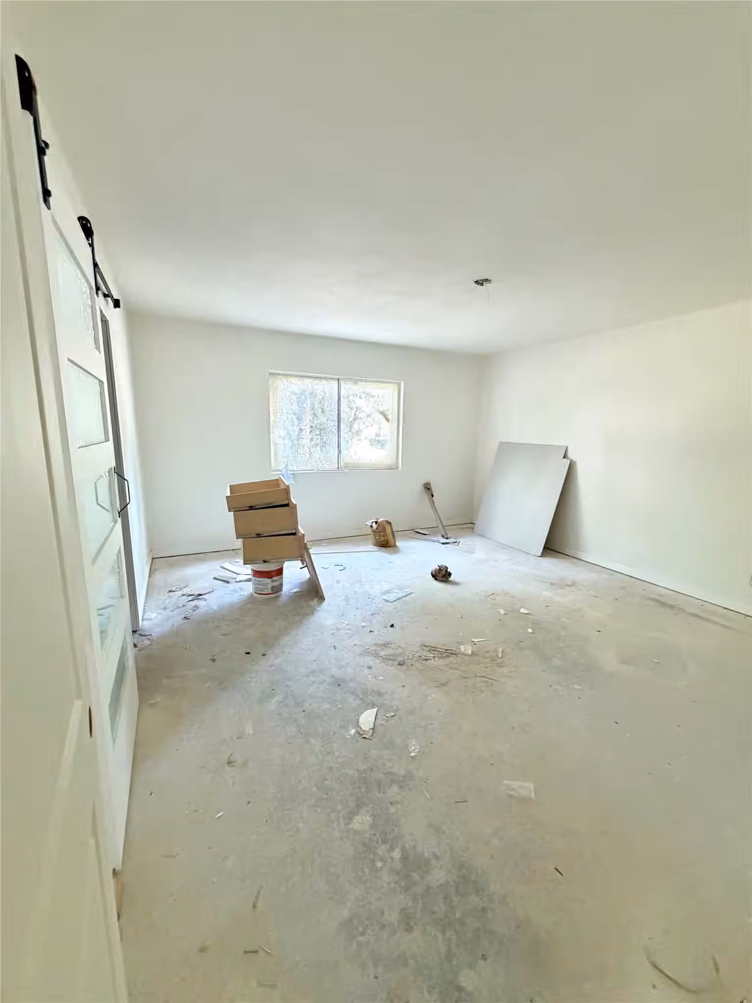 Photo 5 of 15614 Sunfish Road, Willis, TX