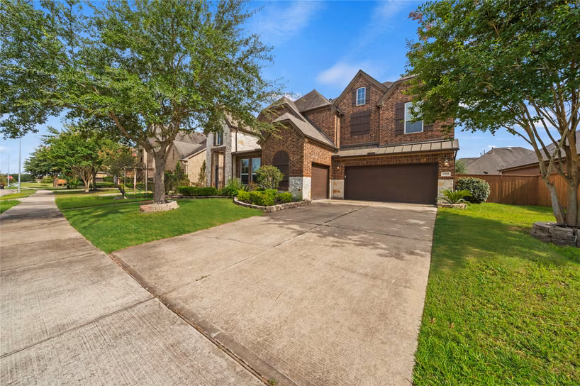 Photo 3 of 17315 Tomintoul Path, Richmond, TX