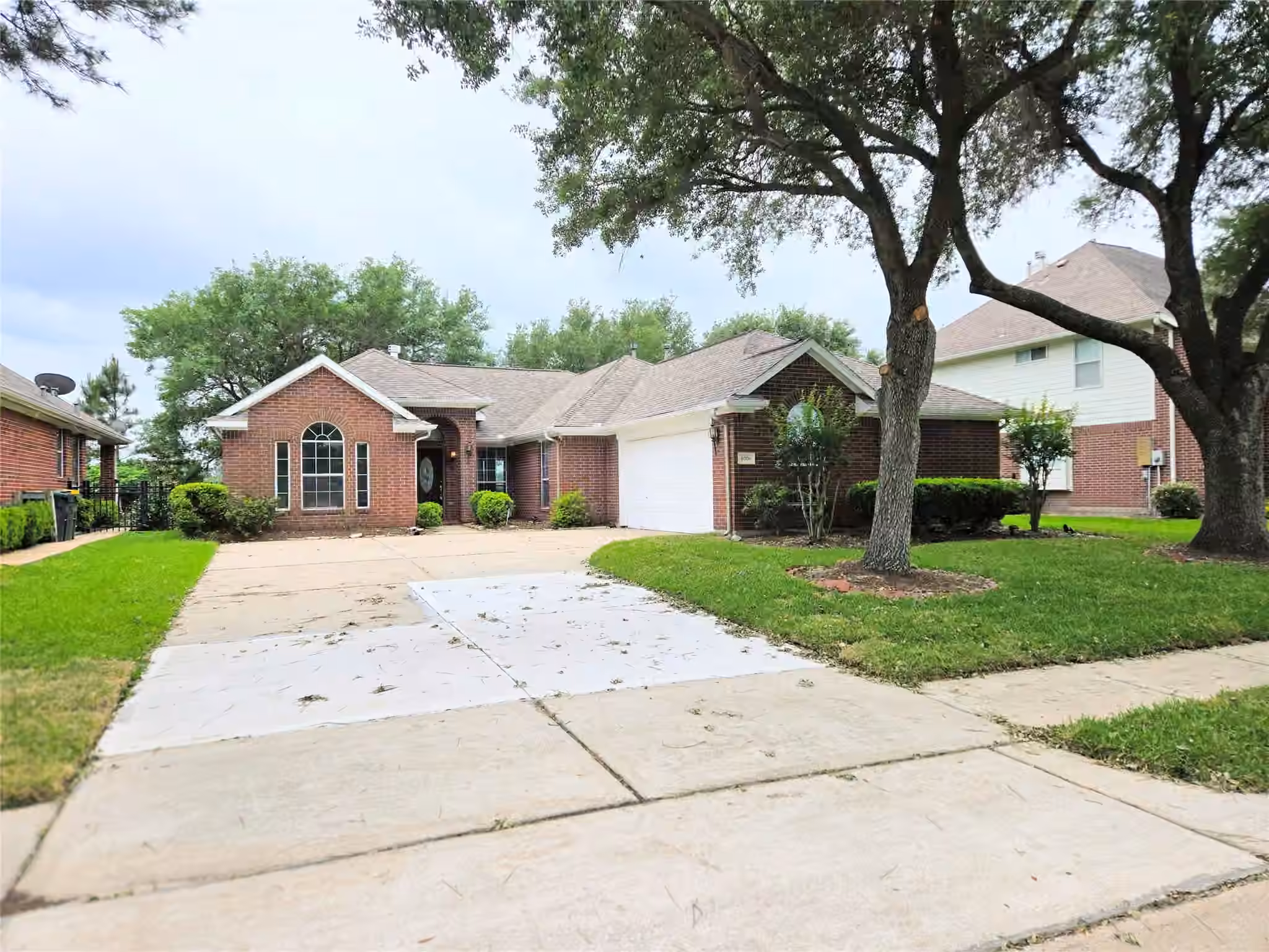 Photo 7 of 4018 Crystal Lake Circle N, Pearland, TX