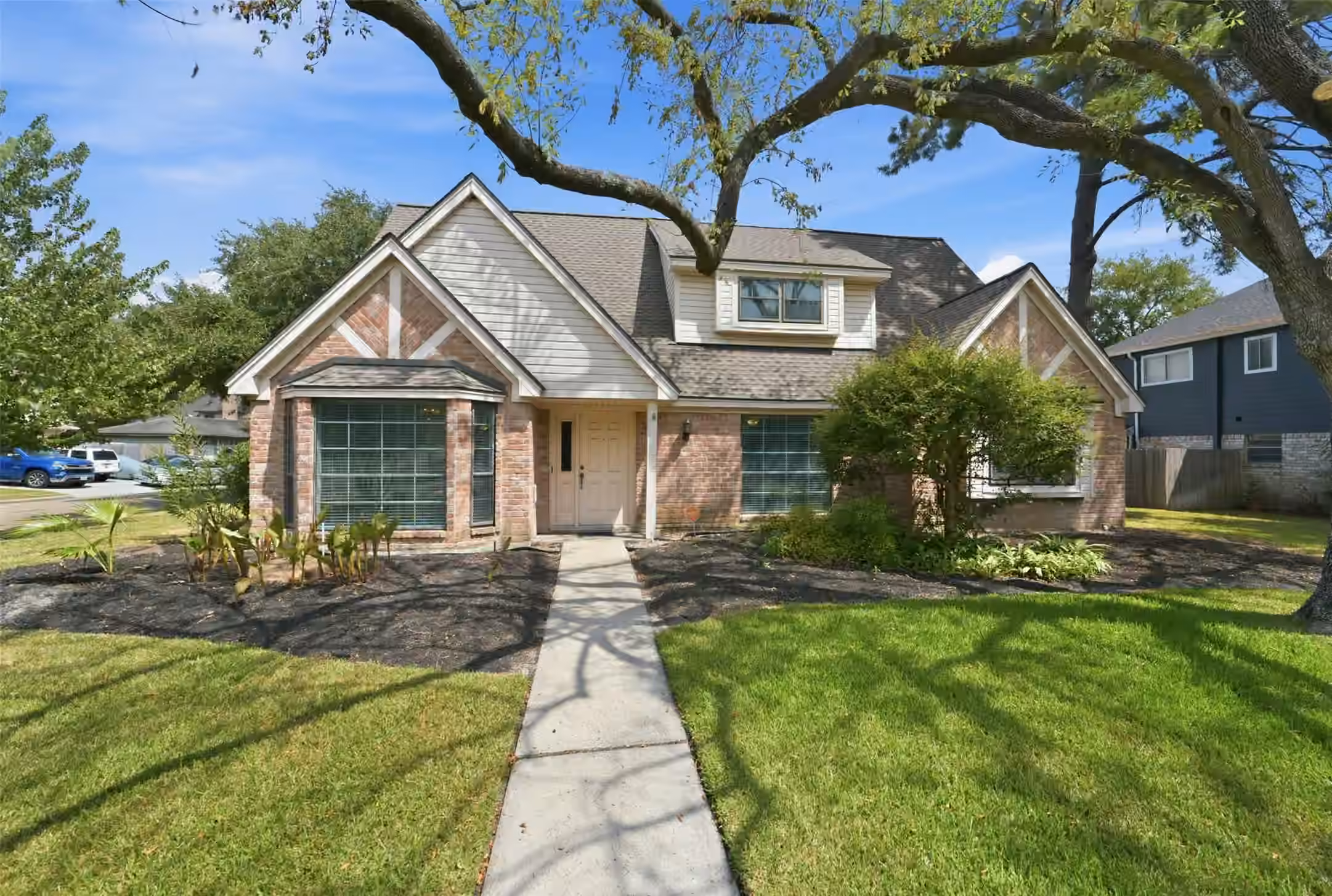 Photo of 8130 Fernbrook Lane, Houston, TX 77070